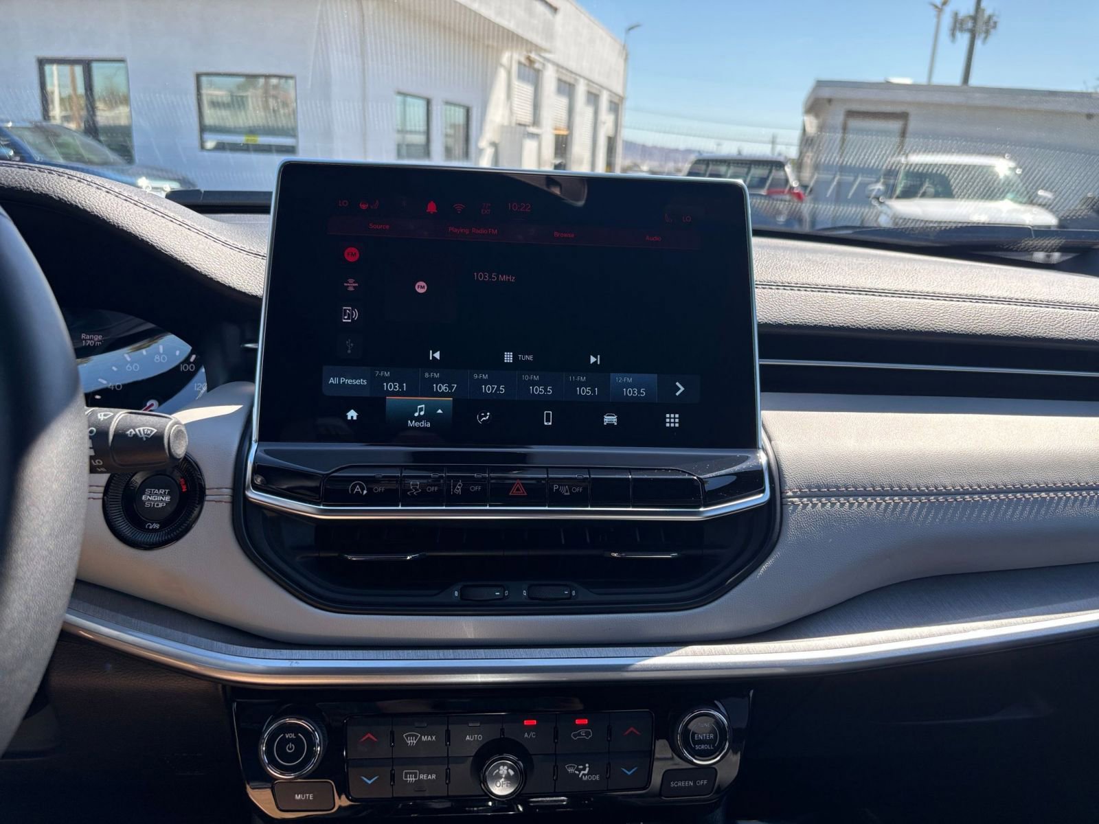 Thumbnail: 2025 Jeep Compass - 17