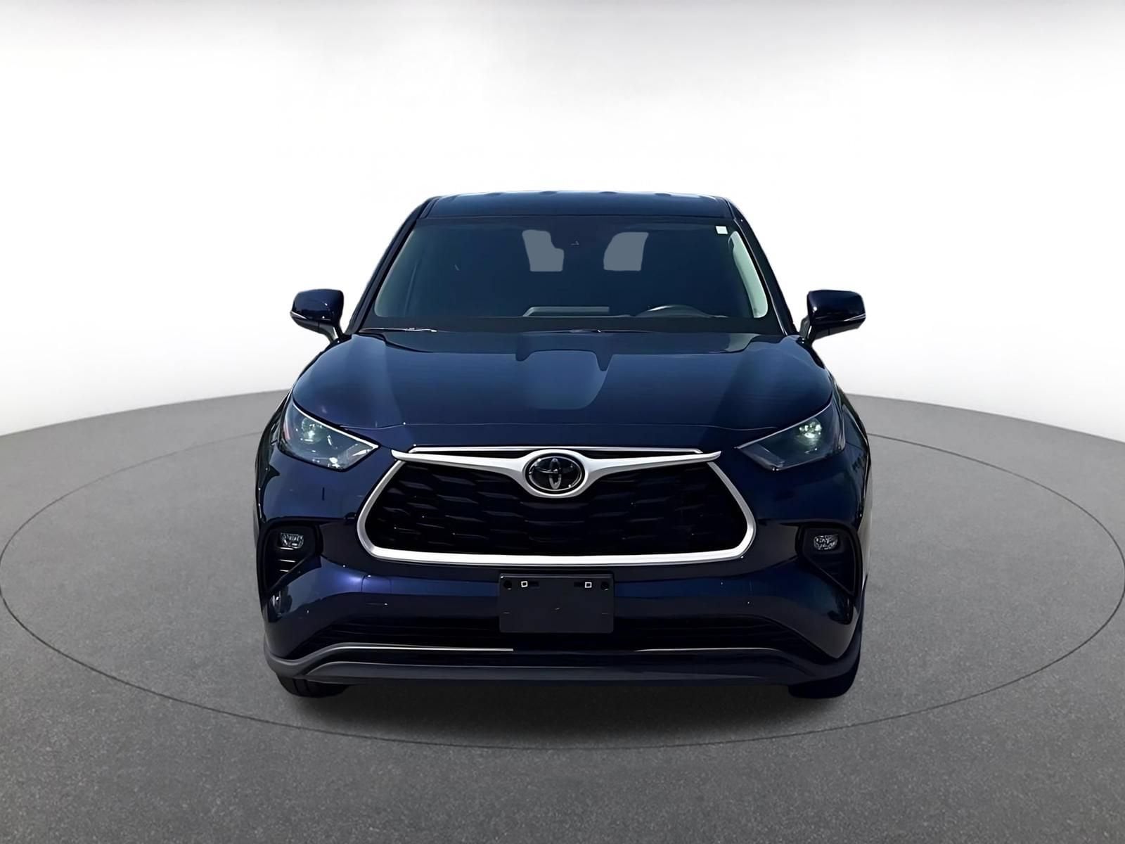 Thumbnail: 2025 Toyota Highlander - 4
