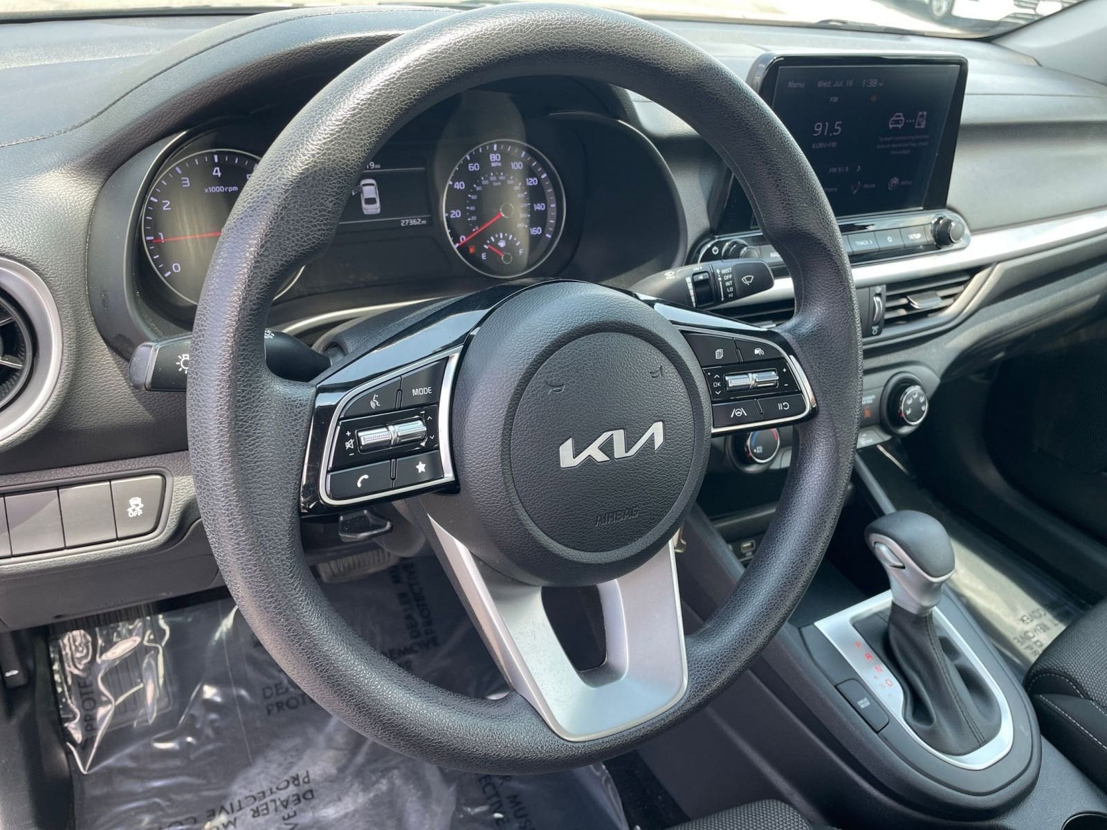 Thumbnail: 2024 Kia Forte - 24