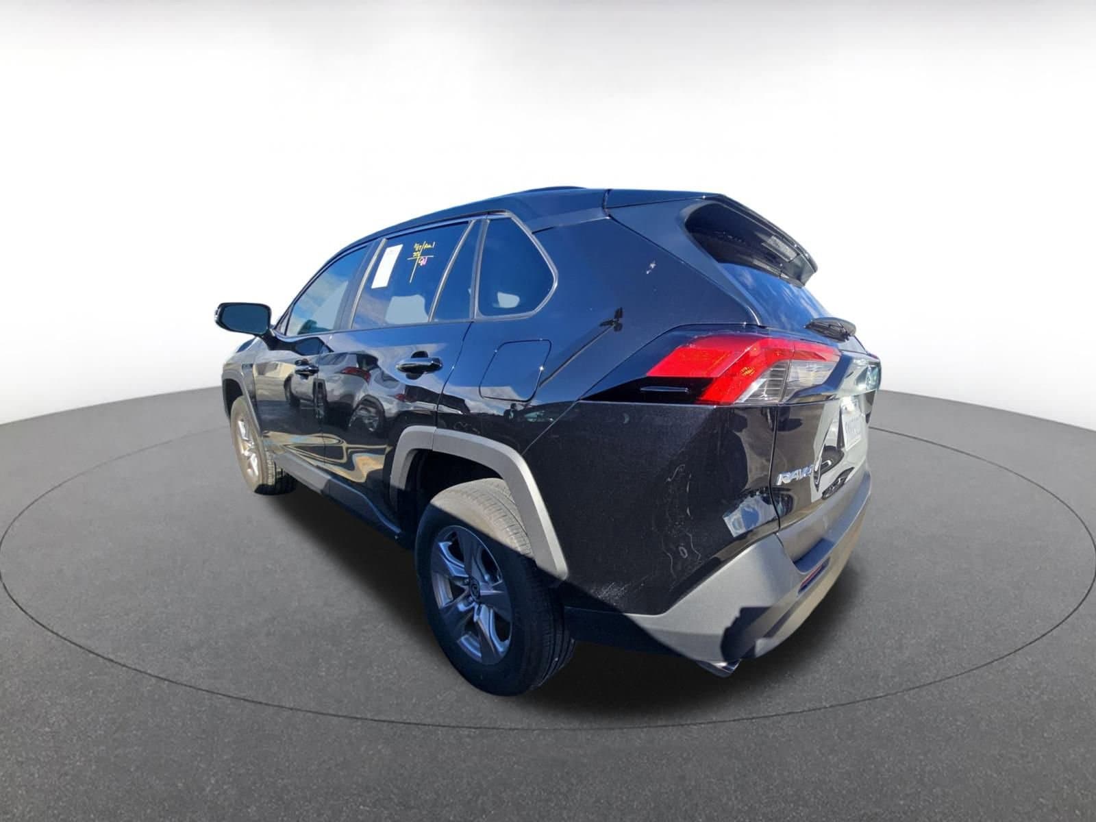 Thumbnail: 2025 Toyota RAV4 - 6