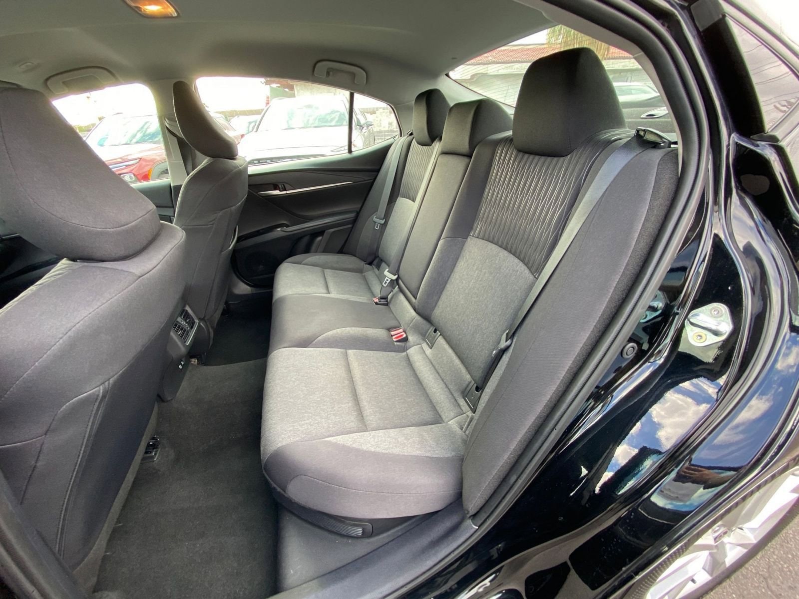 Thumbnail: 2025 Toyota Camry - 25