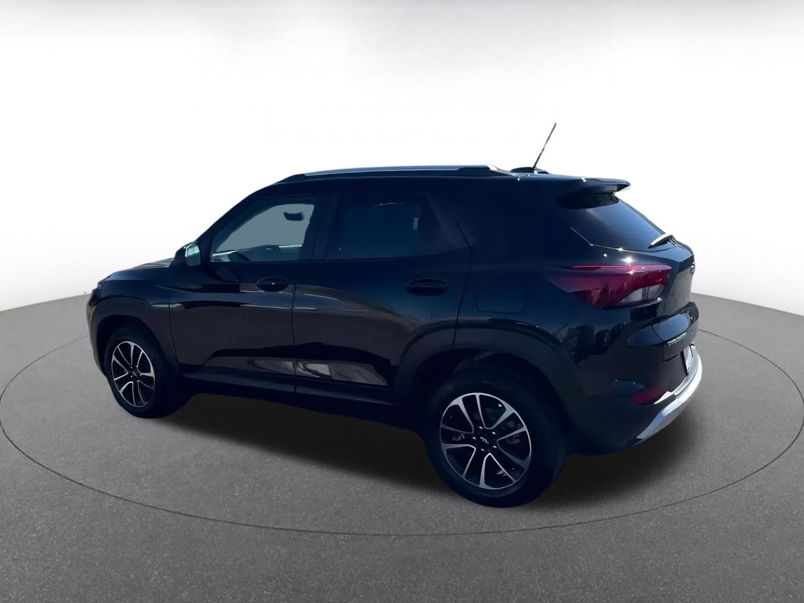 Thumbnail: 2025 Chevrolet TrailBlazer - 10