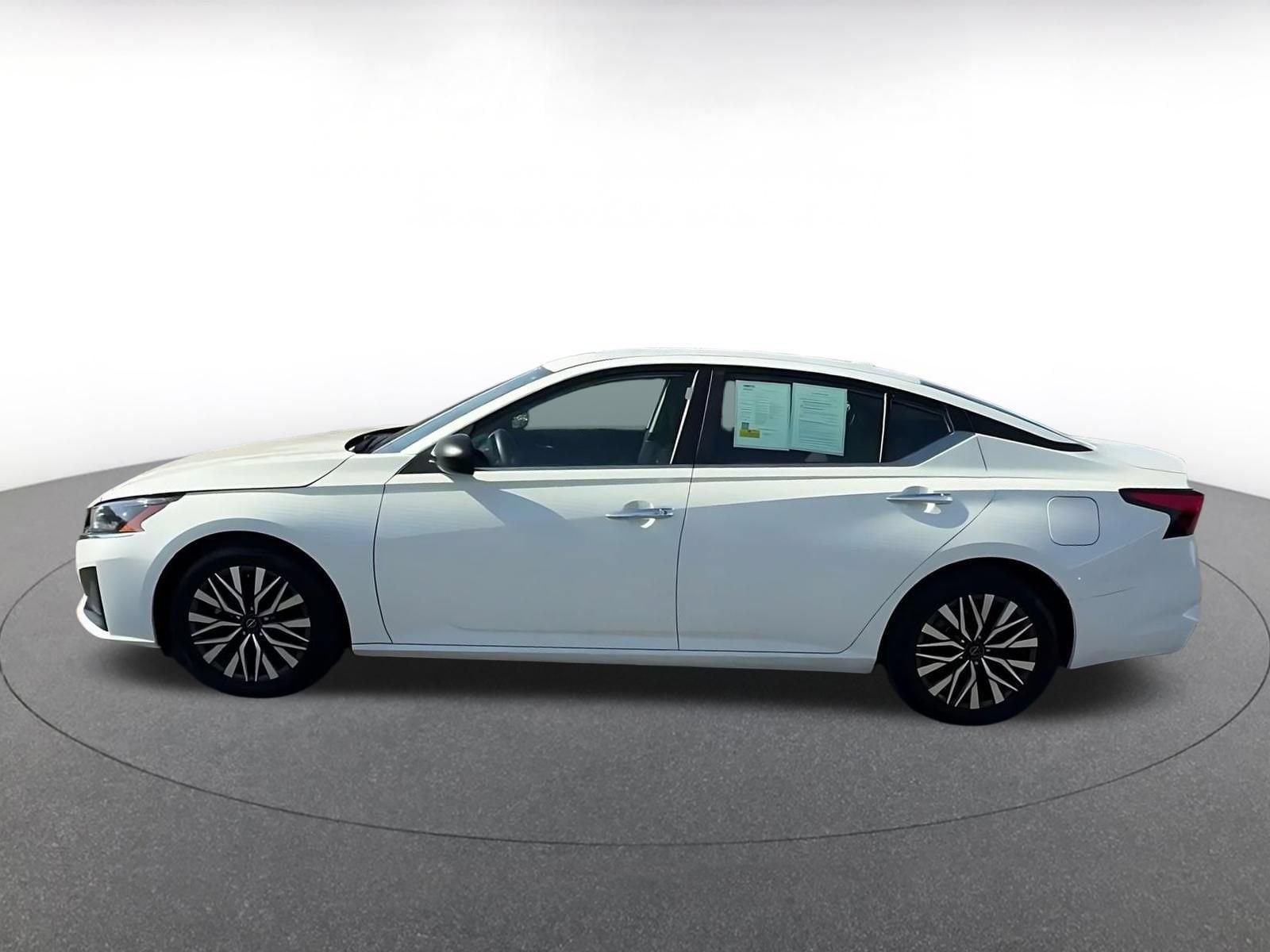 Thumbnail: 2025 Nissan Altima - 10