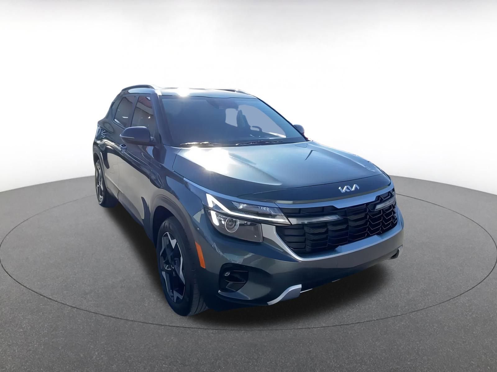 Thumbnail: 2025 Kia Seltos - 3