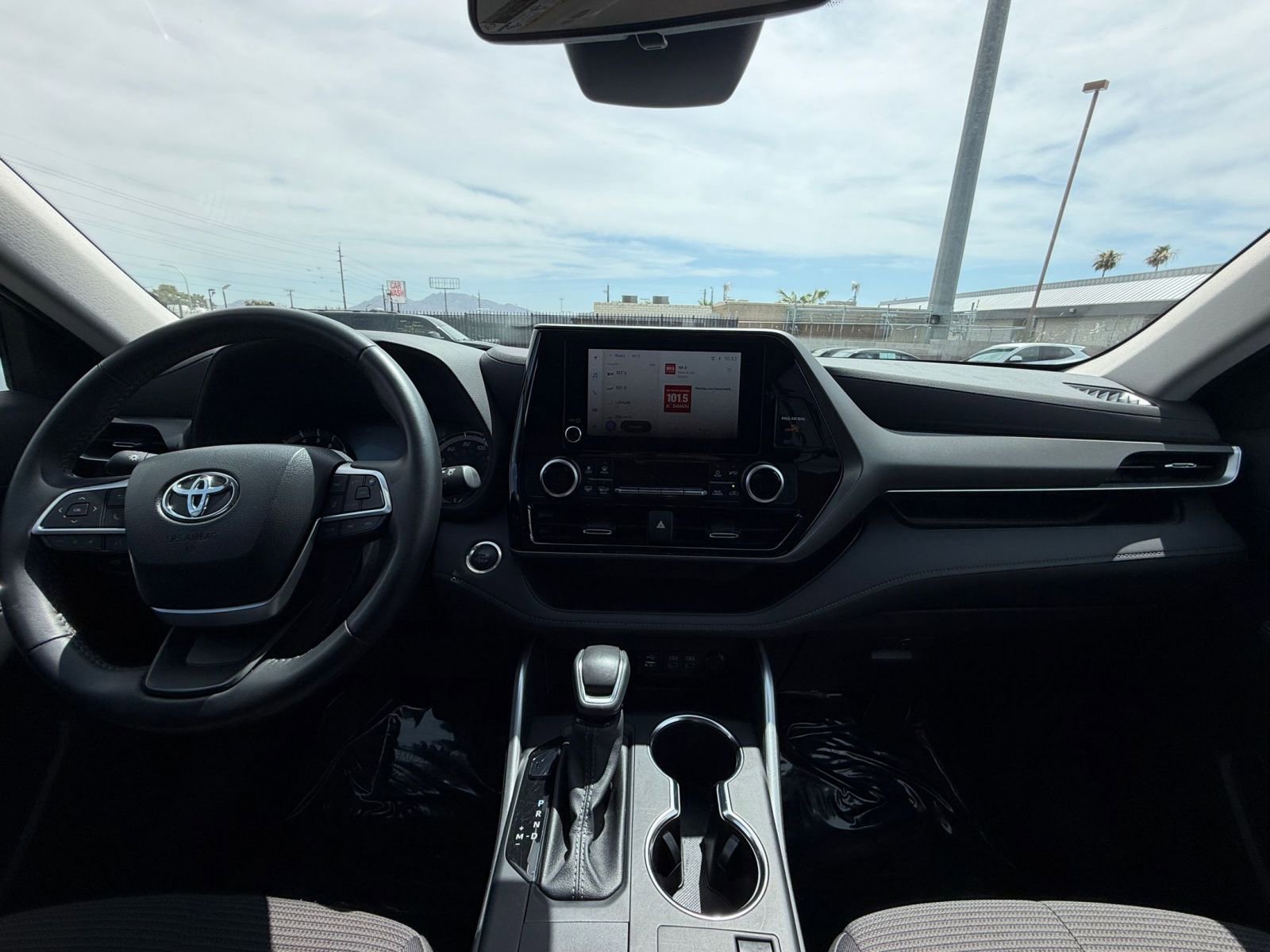 Thumbnail: 2025 Toyota Highlander - 34