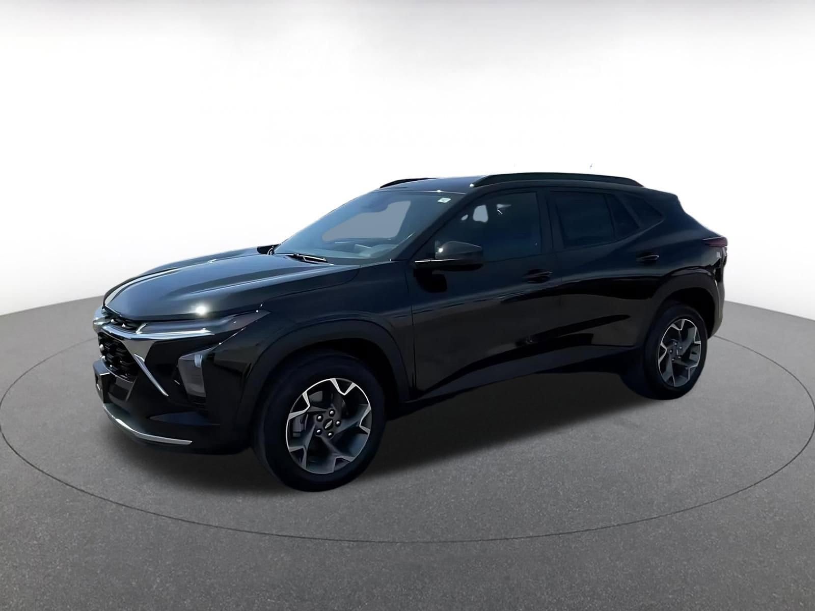 Thumbnail: 2025 Chevrolet Trax - 8