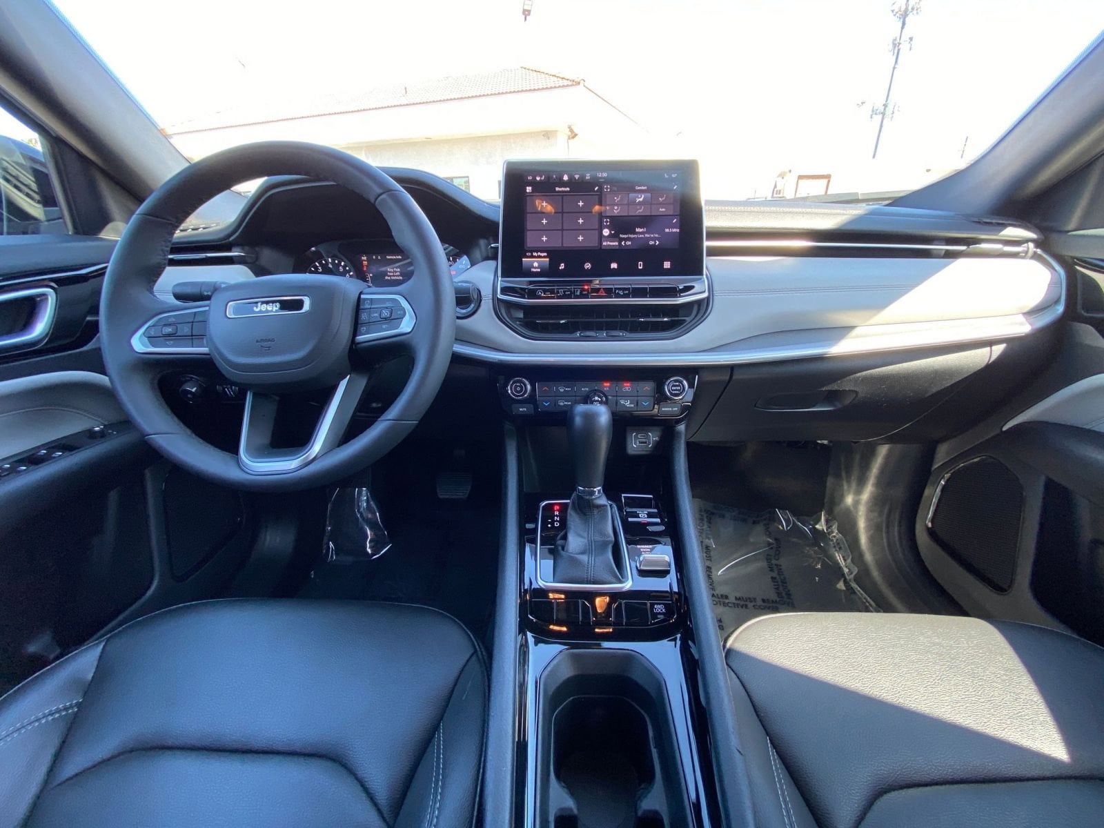Thumbnail: 2025 Jeep Compass - 34