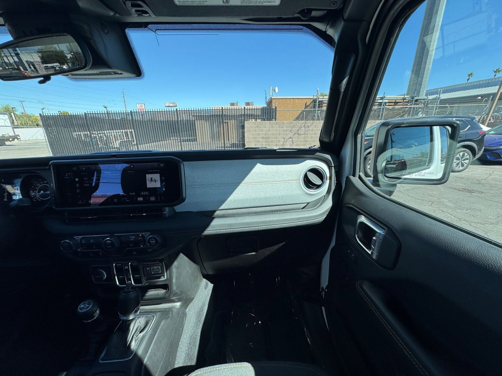 Thumbnail: 2025 Jeep Wrangler - 33