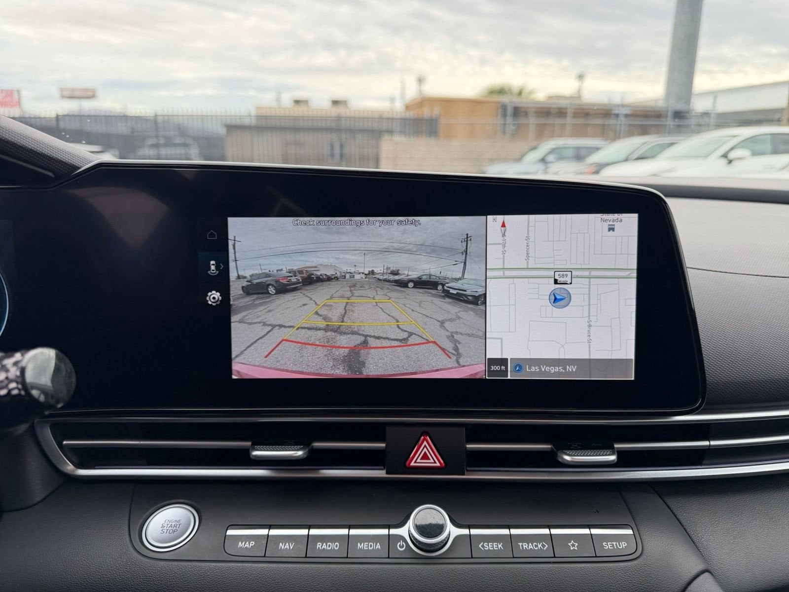 Thumbnail: 2025 Hyundai Elantra - 17