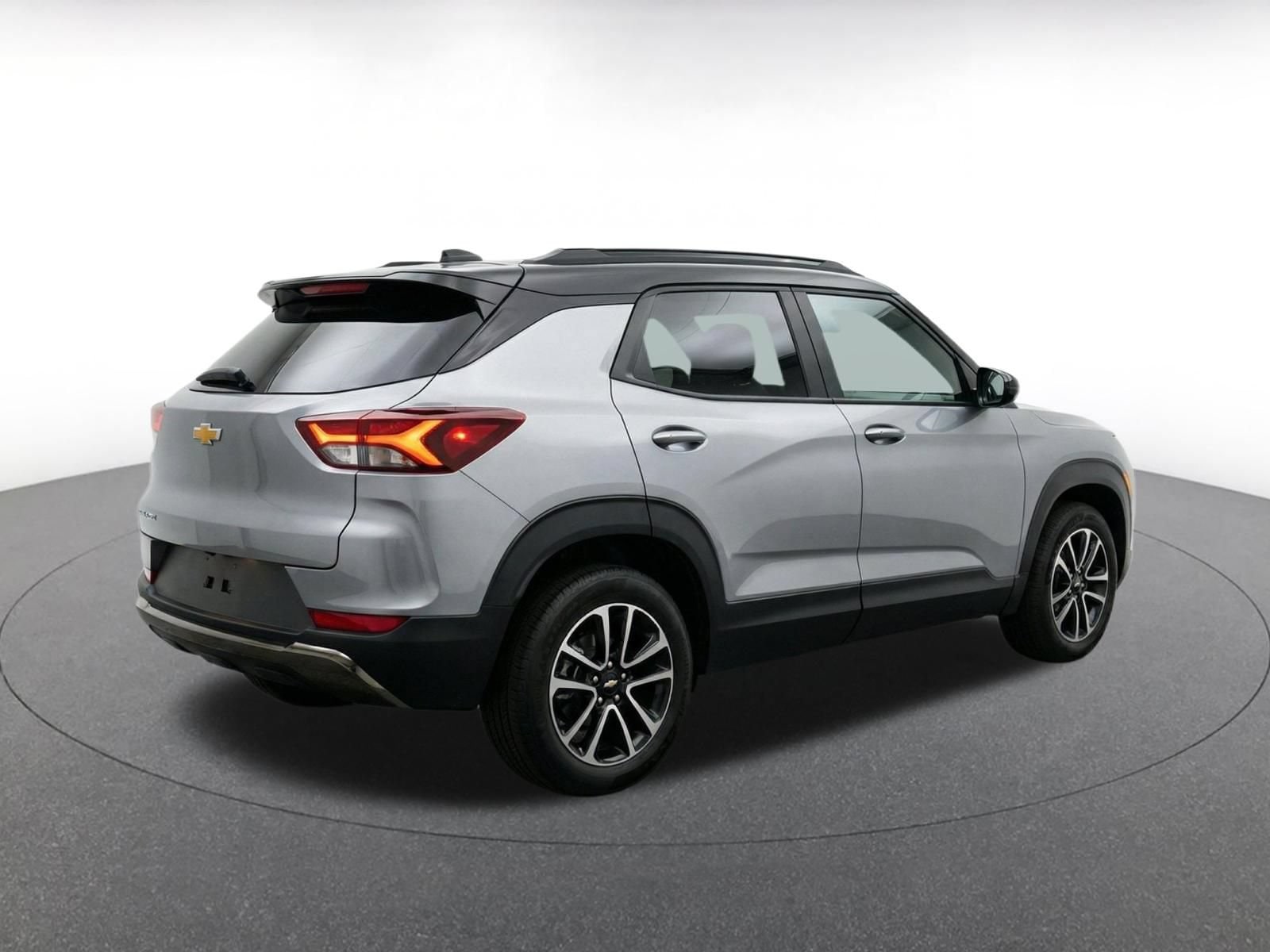 Thumbnail: 2025 Chevrolet TrailBlazer - 9