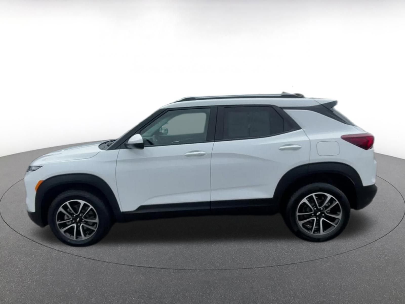 Thumbnail: 2025 Chevrolet TrailBlazer - 9