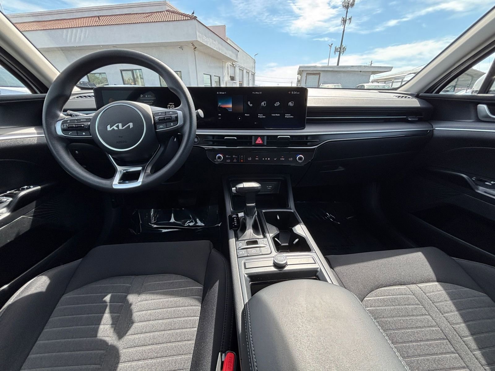 Thumbnail: 2025 Kia K5 - 32