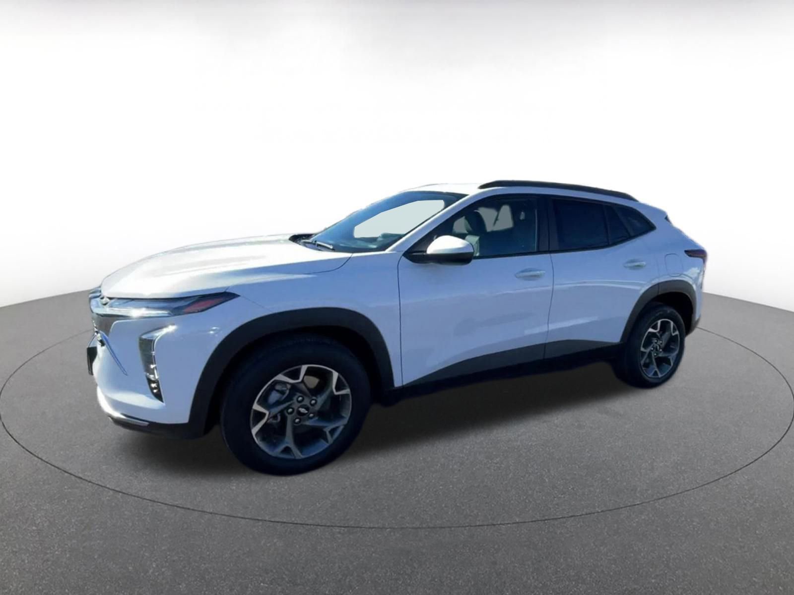 Thumbnail: 2025 Chevrolet Trax - 8