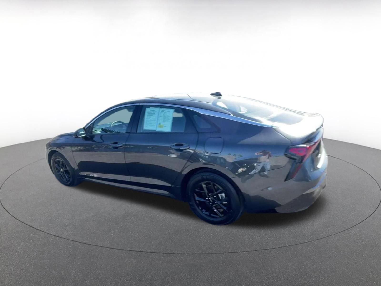 Thumbnail: 2025 Kia K5 - 10