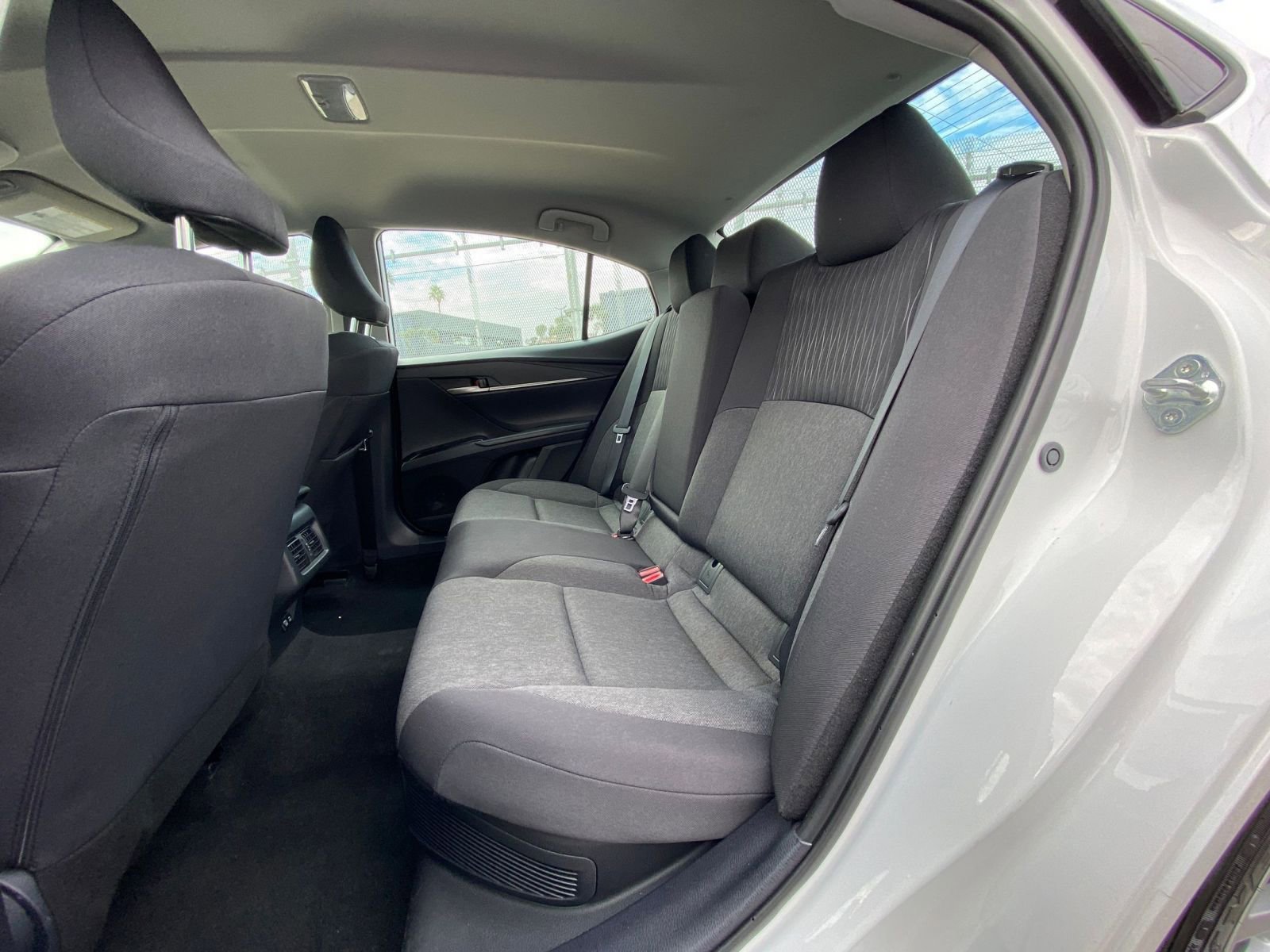 Thumbnail: 2025 Toyota Camry - 25