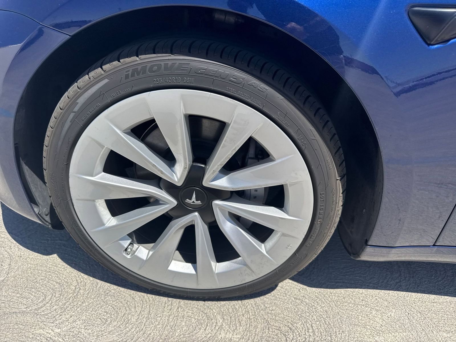 Thumbnail: 2023 Tesla Model 3 - 7