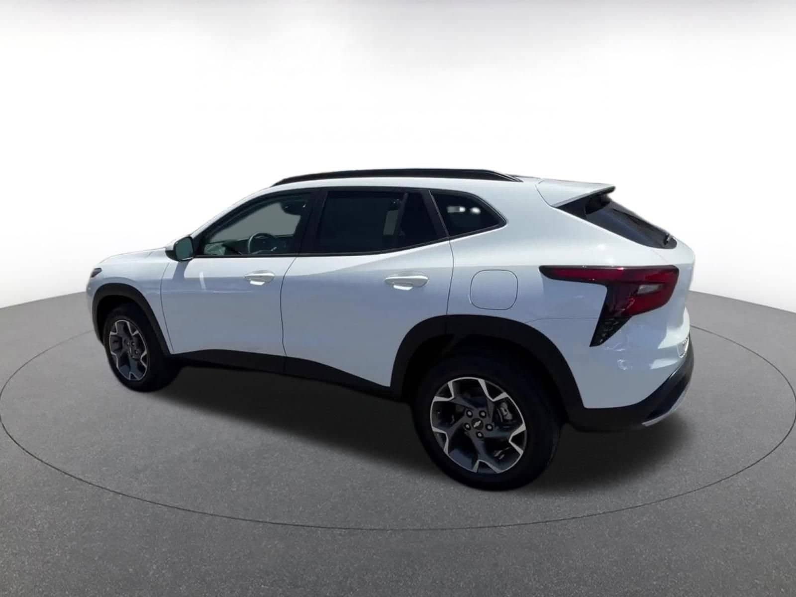 Thumbnail: 2025 Chevrolet Trax - 9