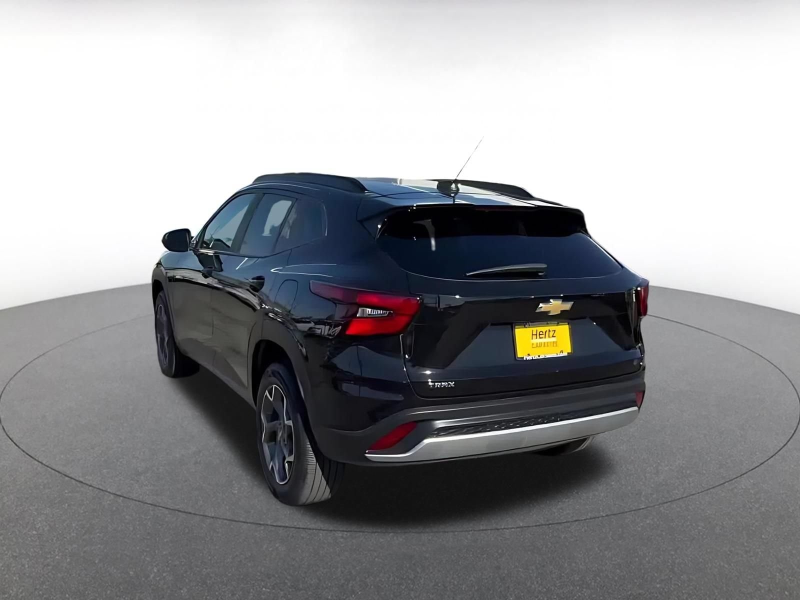 Thumbnail: 2025 Chevrolet Trax - 10