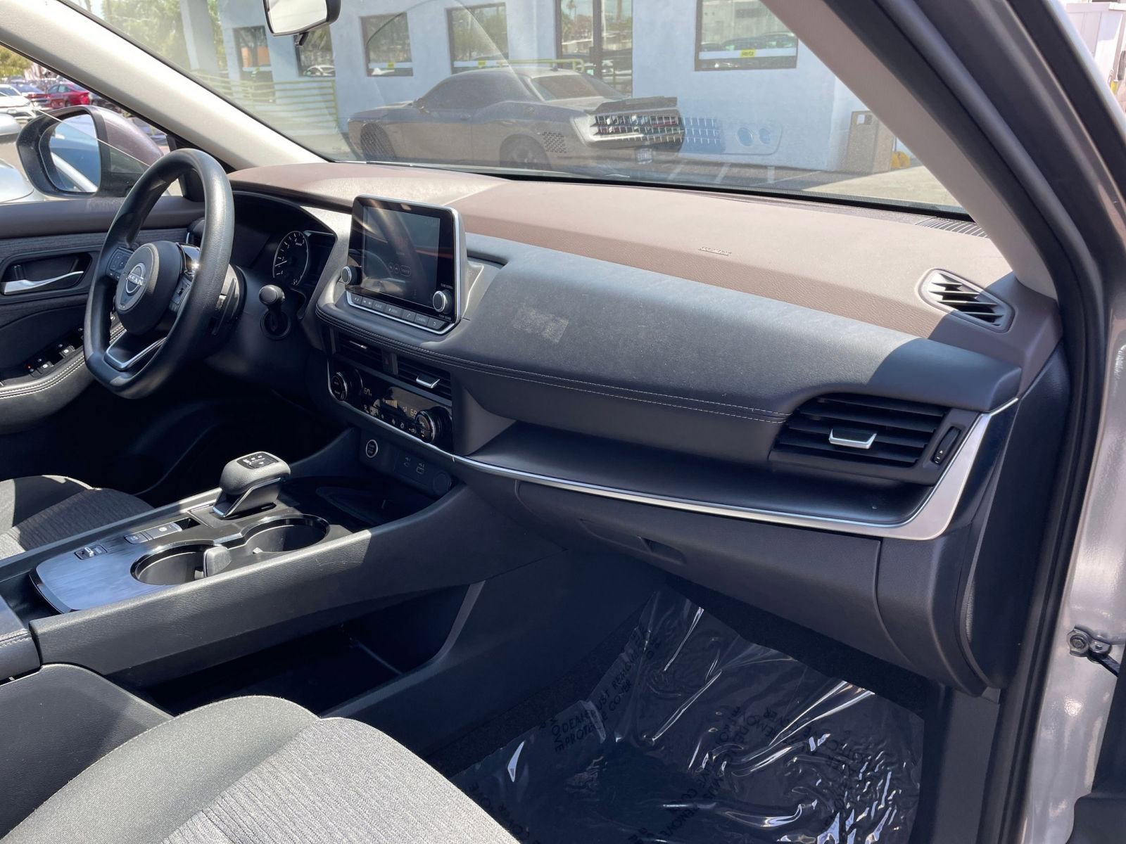 2023 Nissan Rogue SV 29