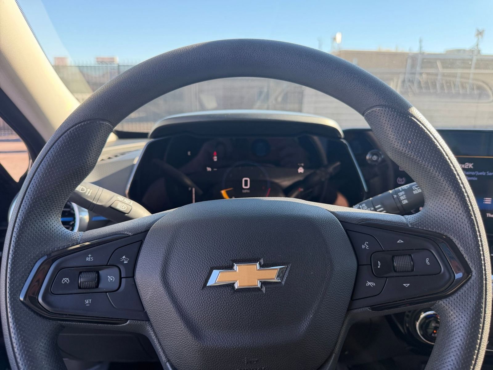 Thumbnail: 2025 Chevrolet Trax - 25