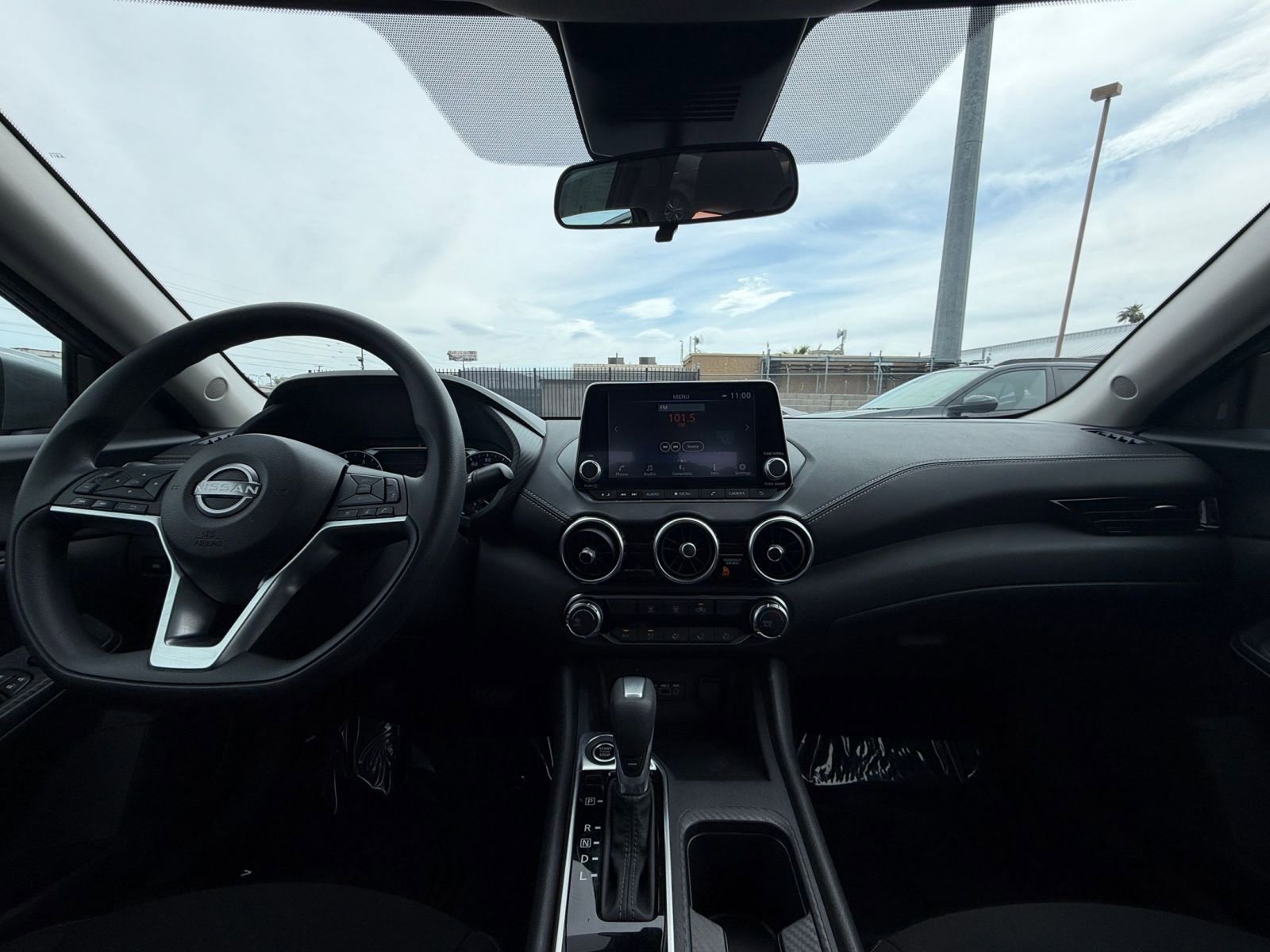 Thumbnail: 2025 Nissan Sentra - 31