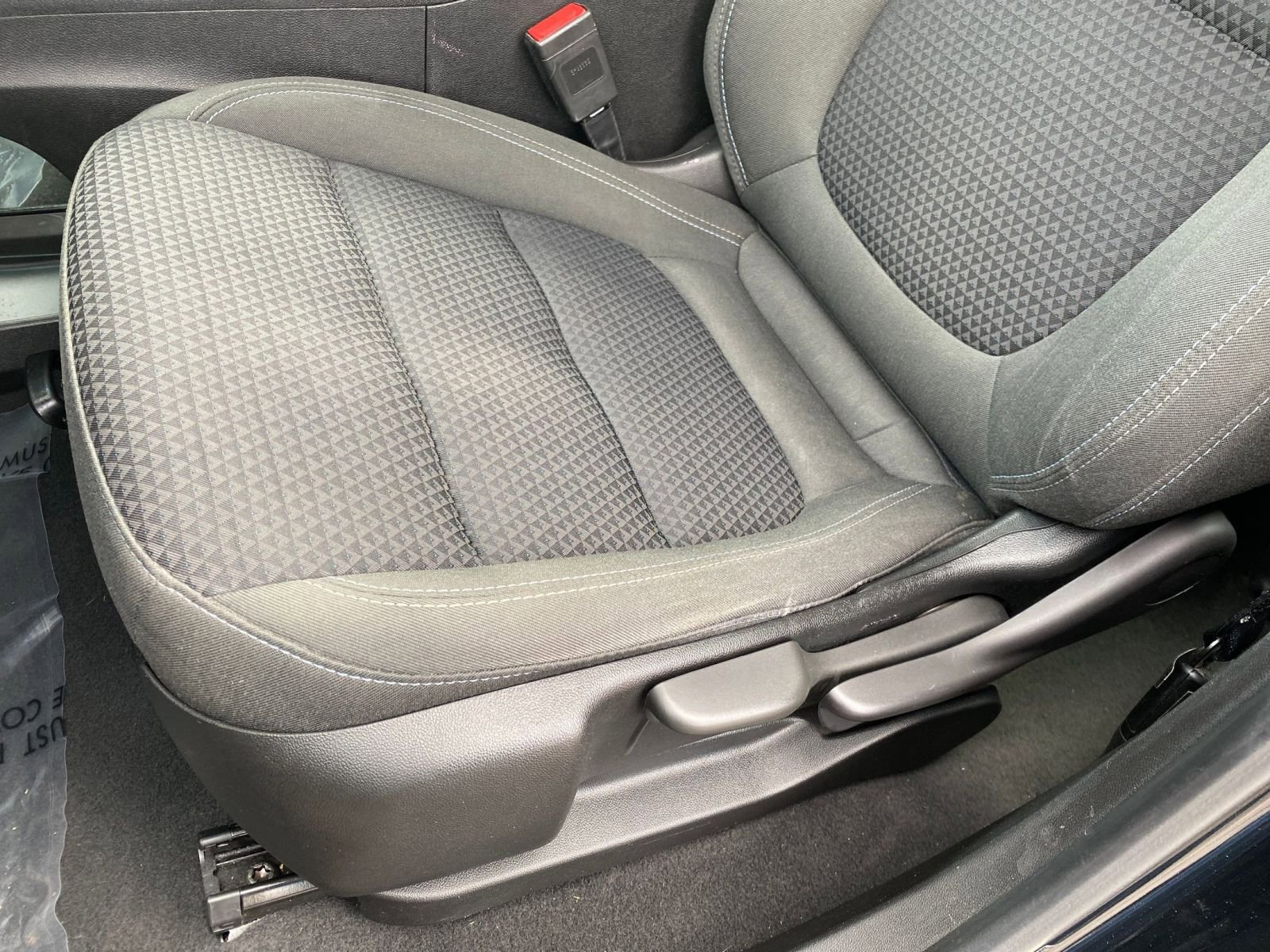 Thumbnail: 2023 Chevrolet Bolt EV - 28