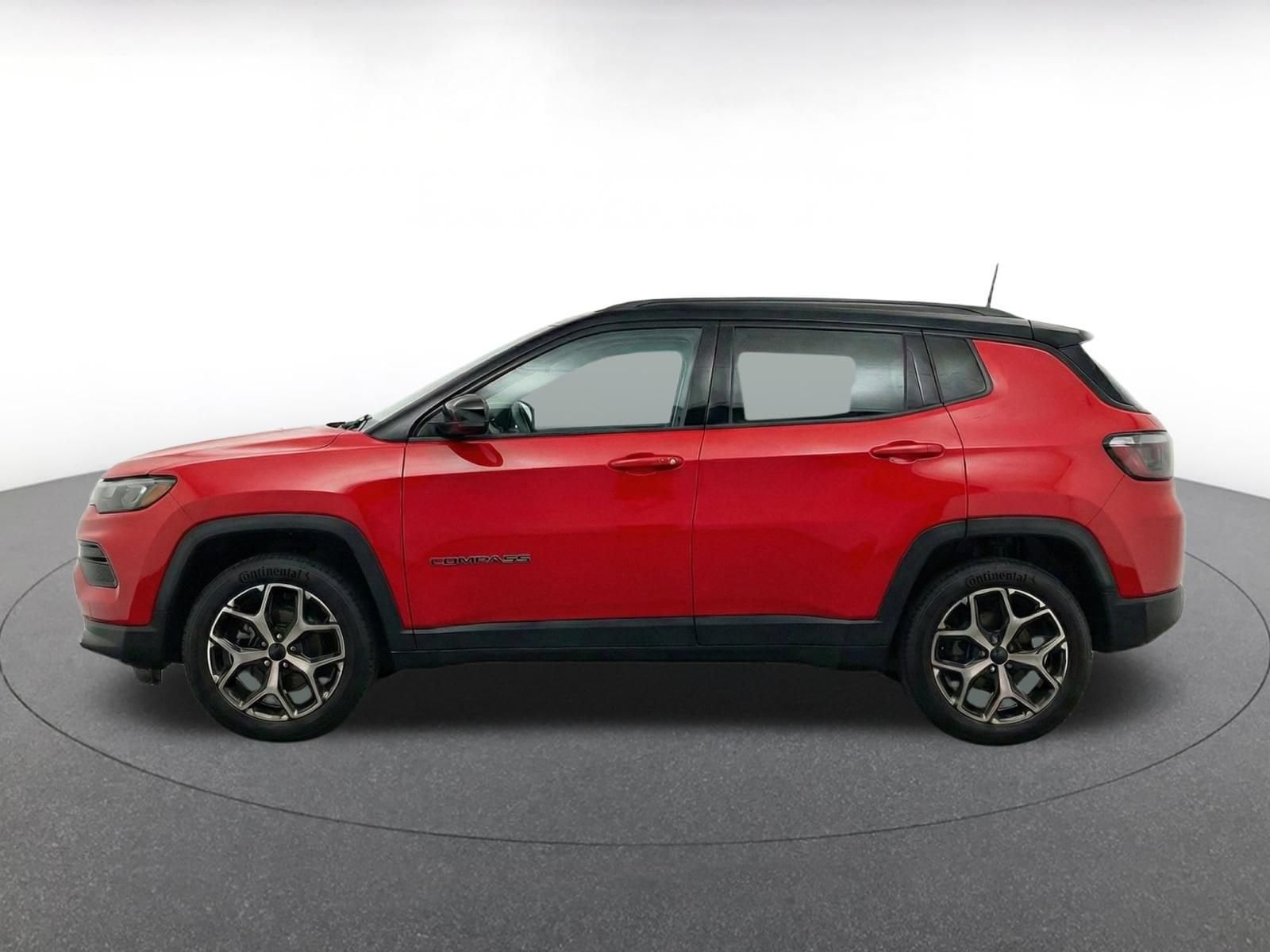 Thumbnail: 2025 Jeep Compass - 4