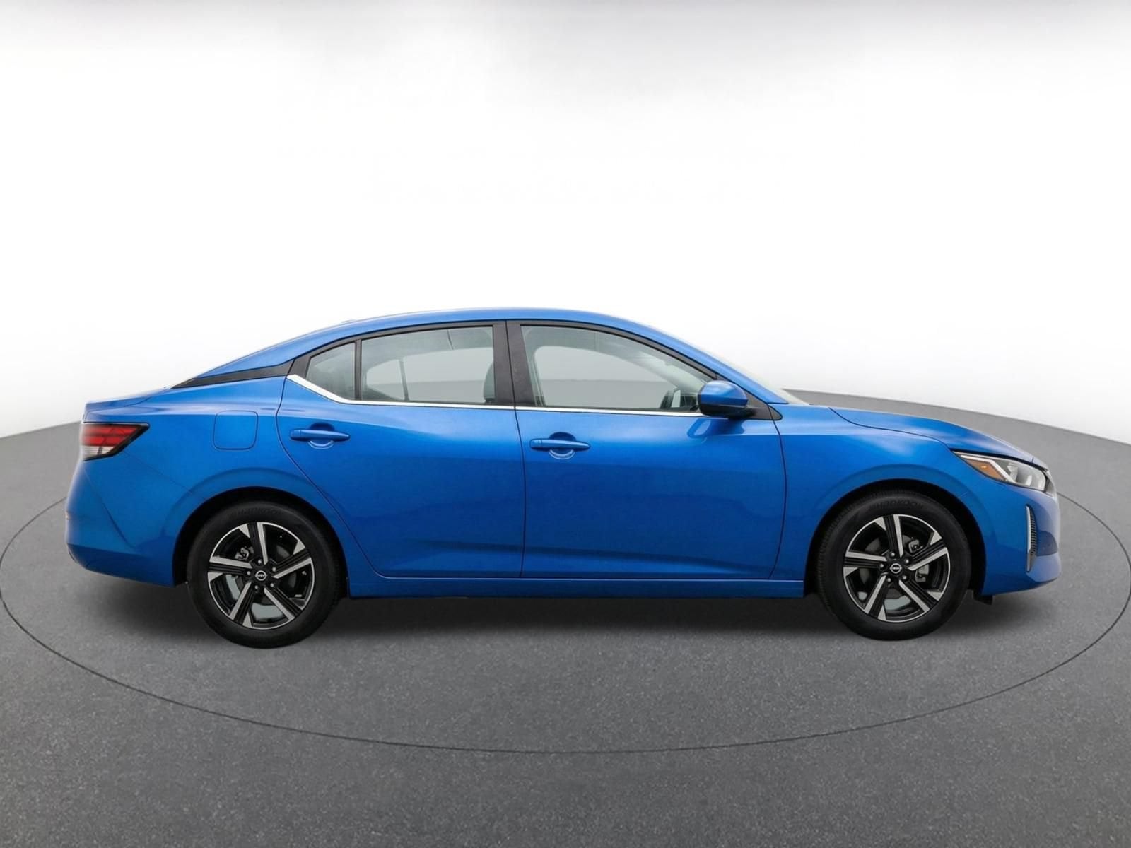 Thumbnail: 2025 Nissan Sentra - 10