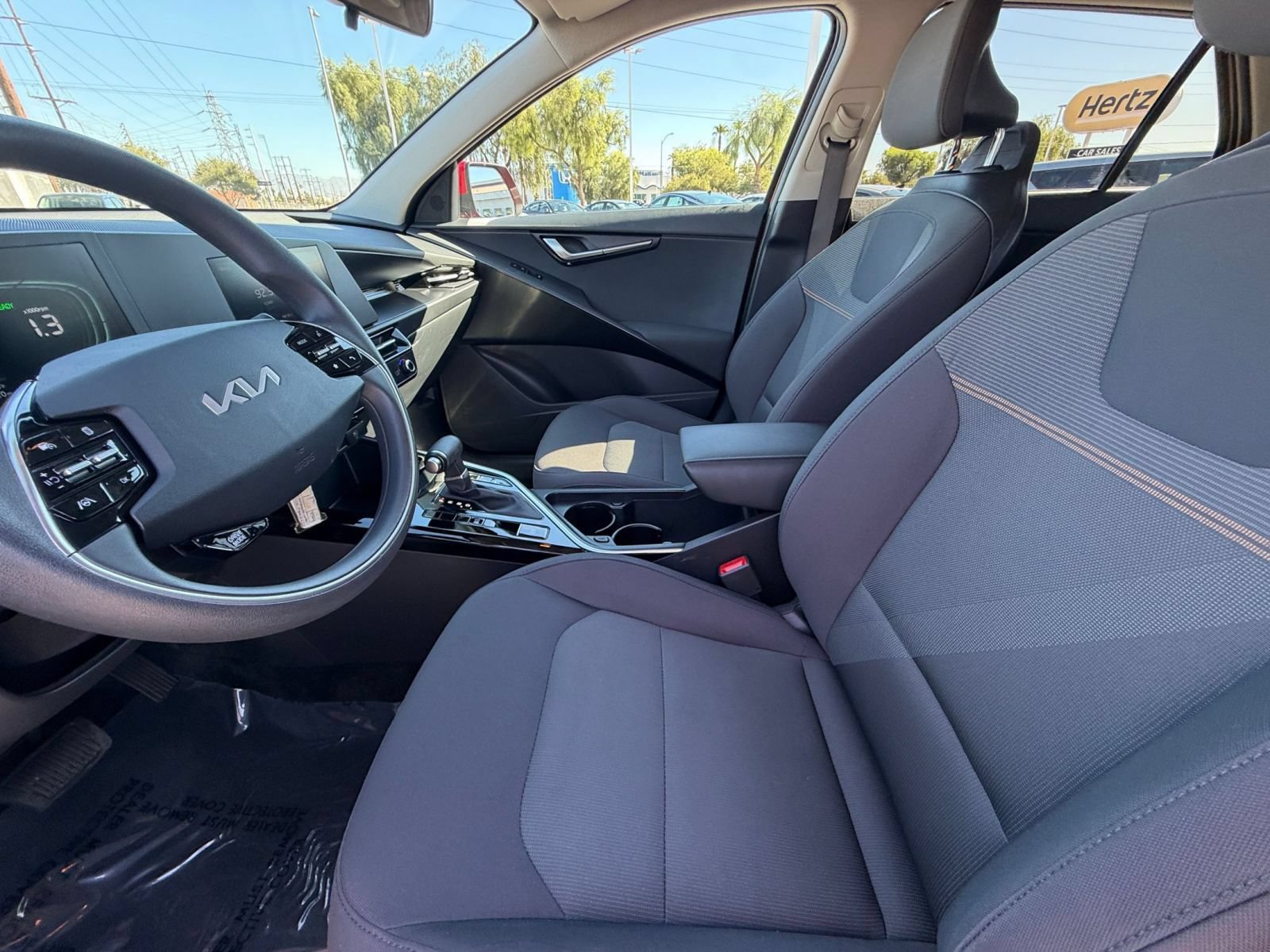 Thumbnail: 2026 Kia Niro - 24