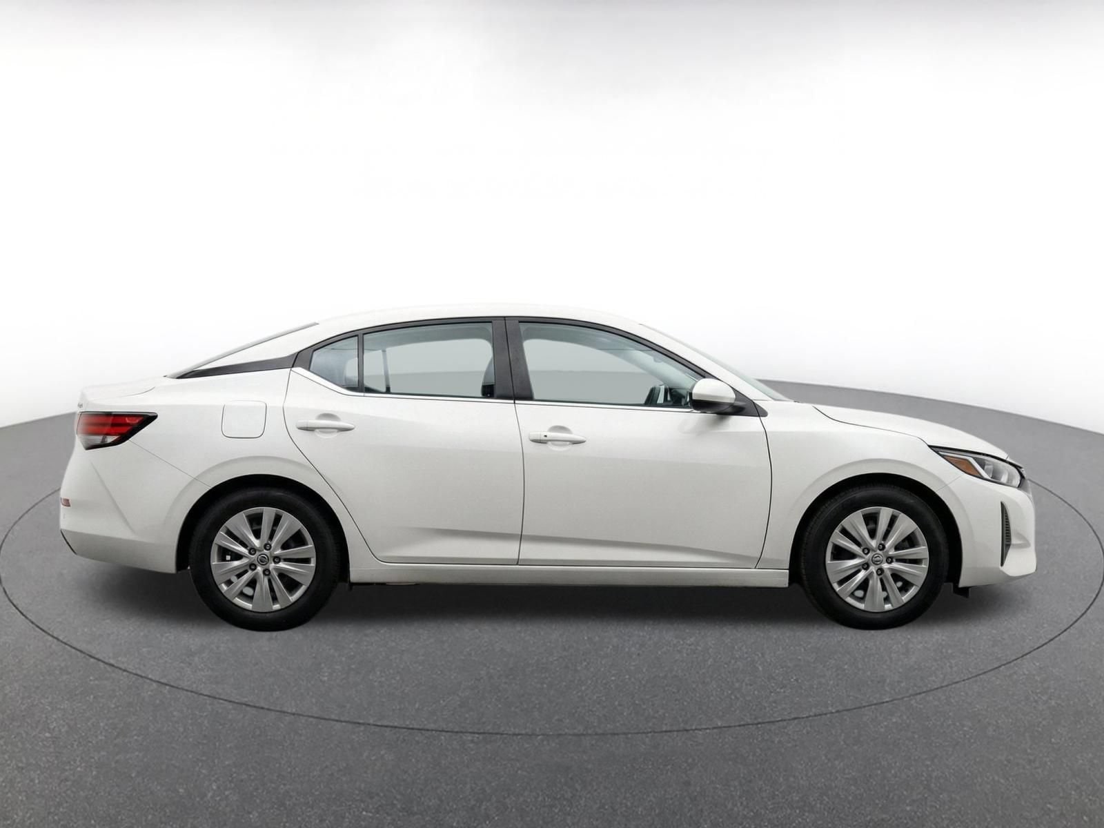 Thumbnail: 2025 Nissan Sentra - 14