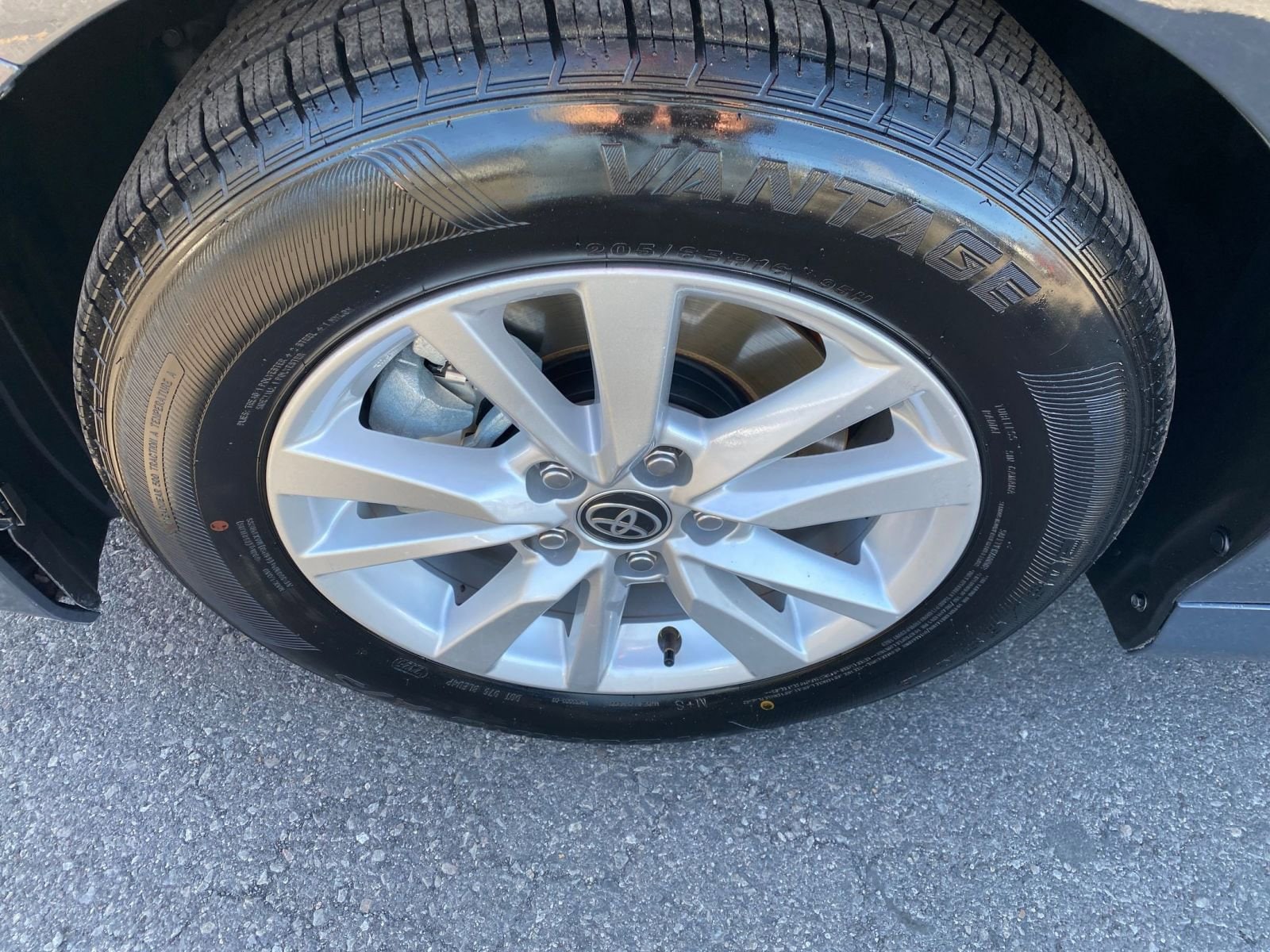 Thumbnail: 2025 Toyota Camry - 30