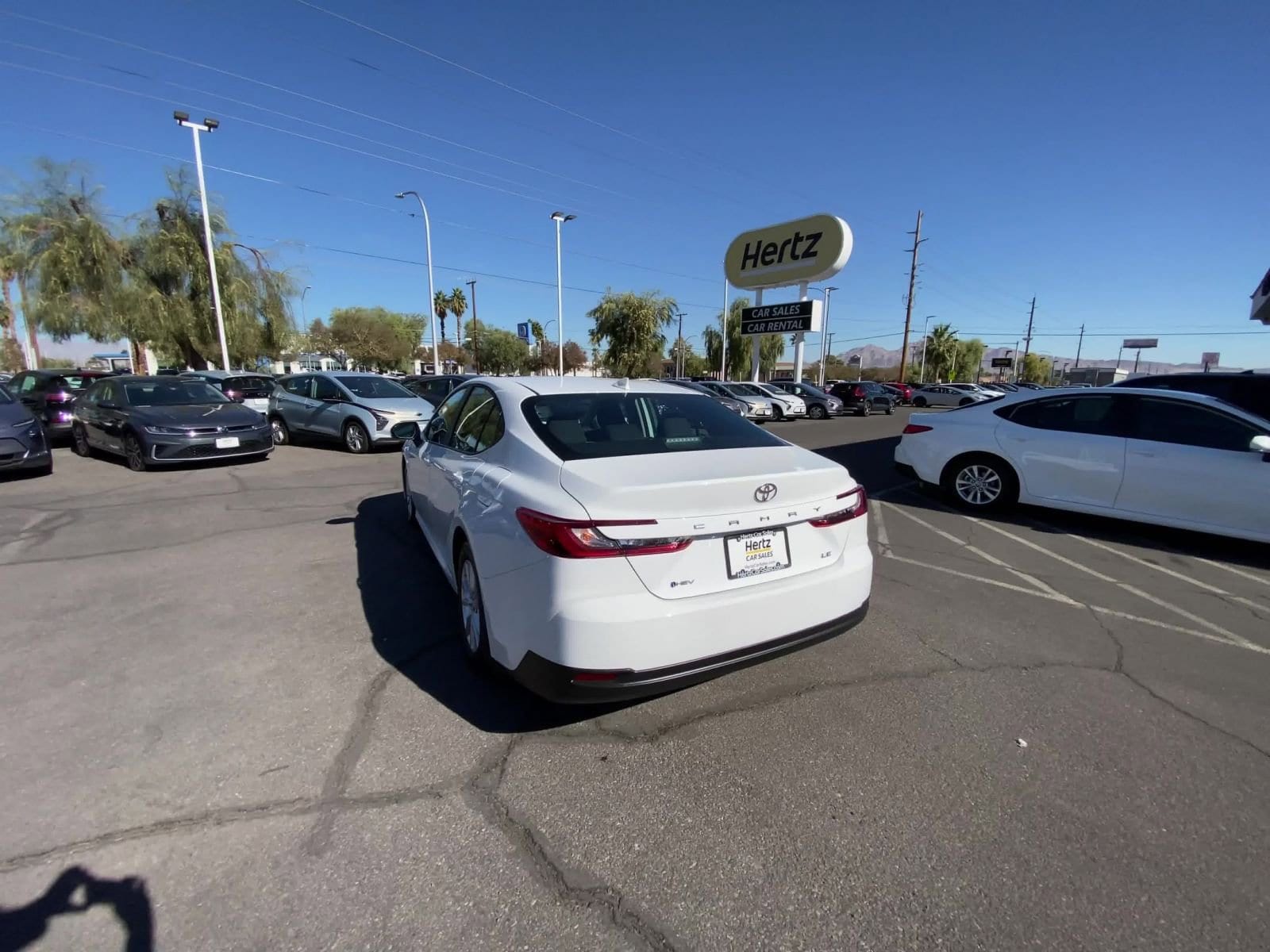 Thumbnail: 2025 Toyota Camry - 16