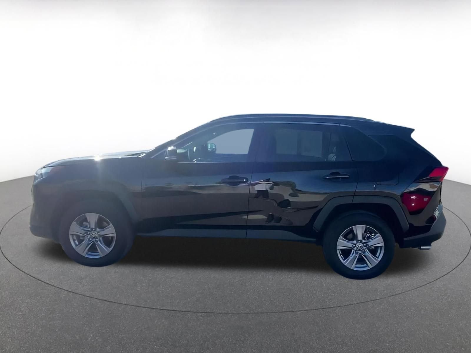 Thumbnail: 2025 Toyota RAV4 - 9