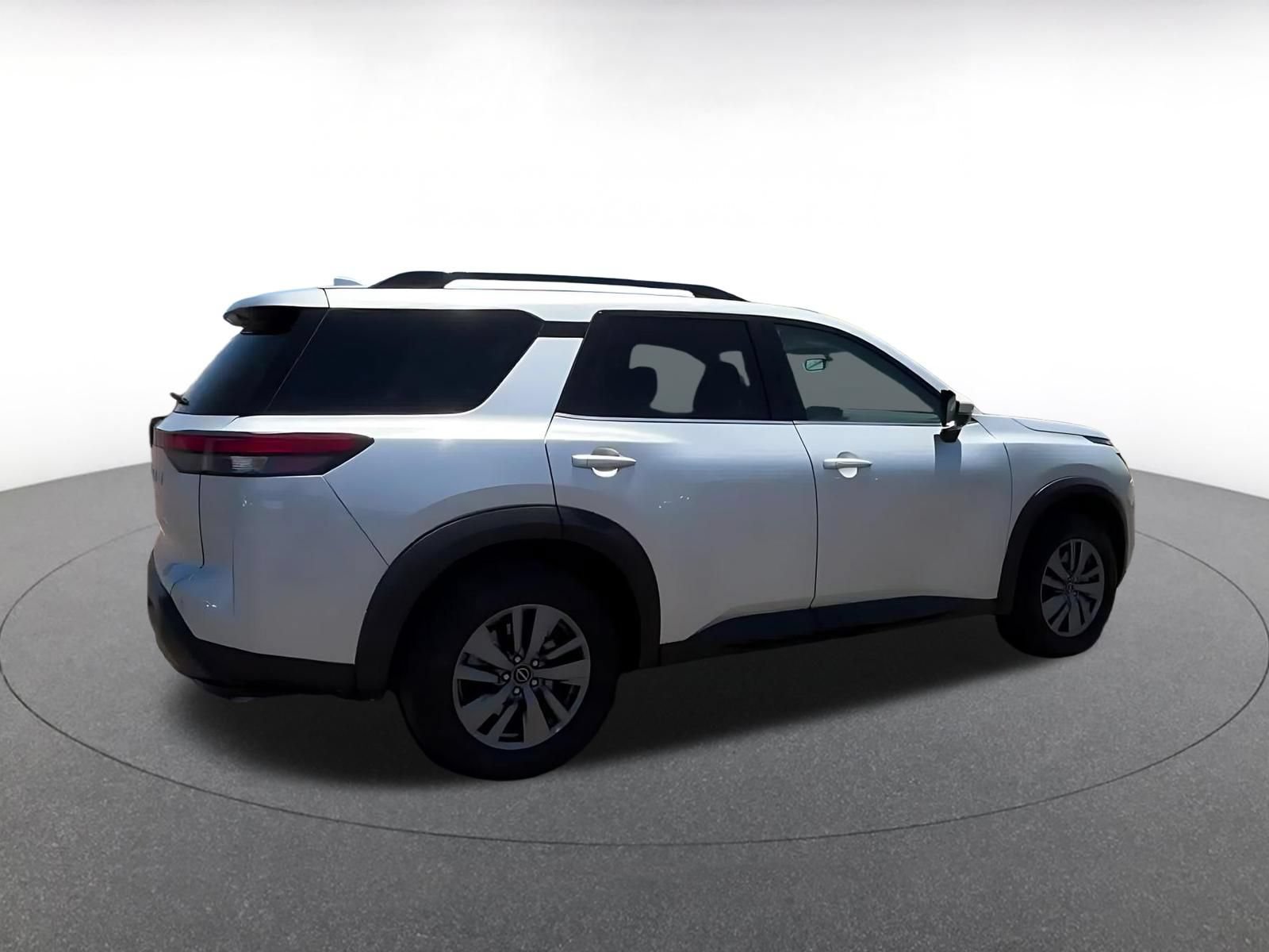 Thumbnail: 2025 Nissan Pathfinder - 15