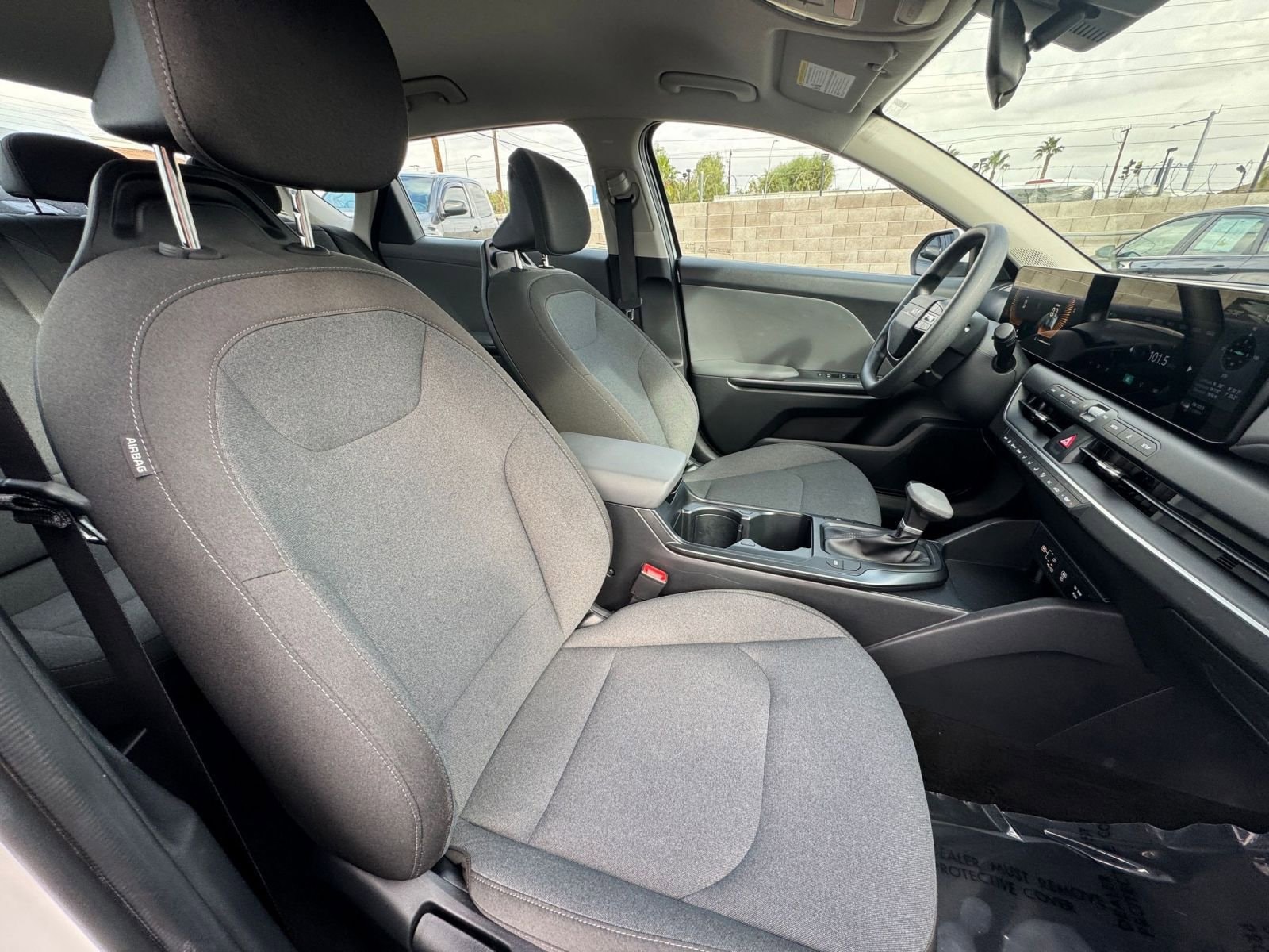 Thumbnail: 2025 Kia K4 - 34