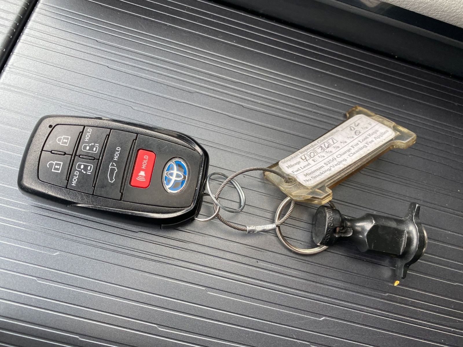 Thumbnail: 2025 Toyota Sienna - 22