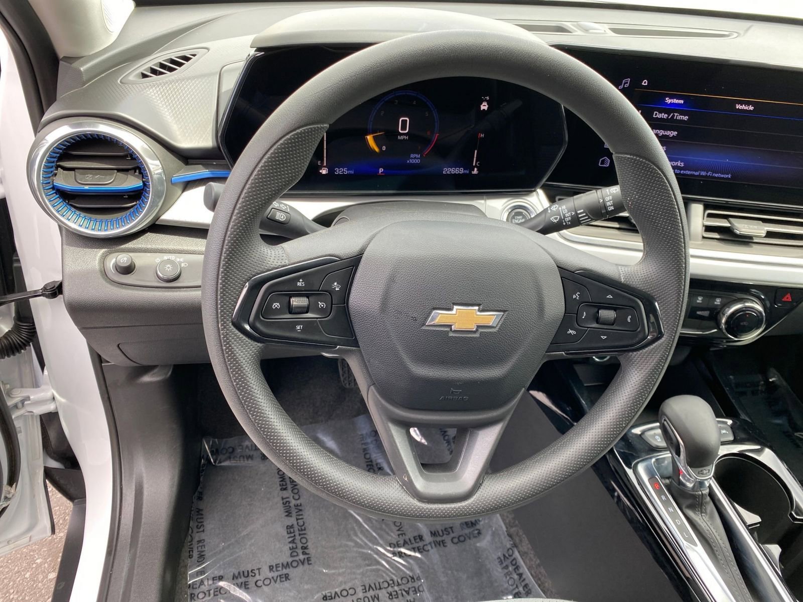 Thumbnail: 2025 Chevrolet Trax - 27