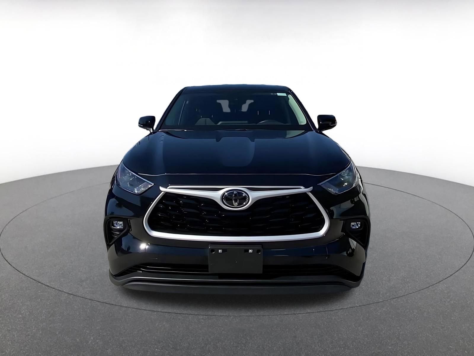 Thumbnail: 2025 Toyota Highlander - 4