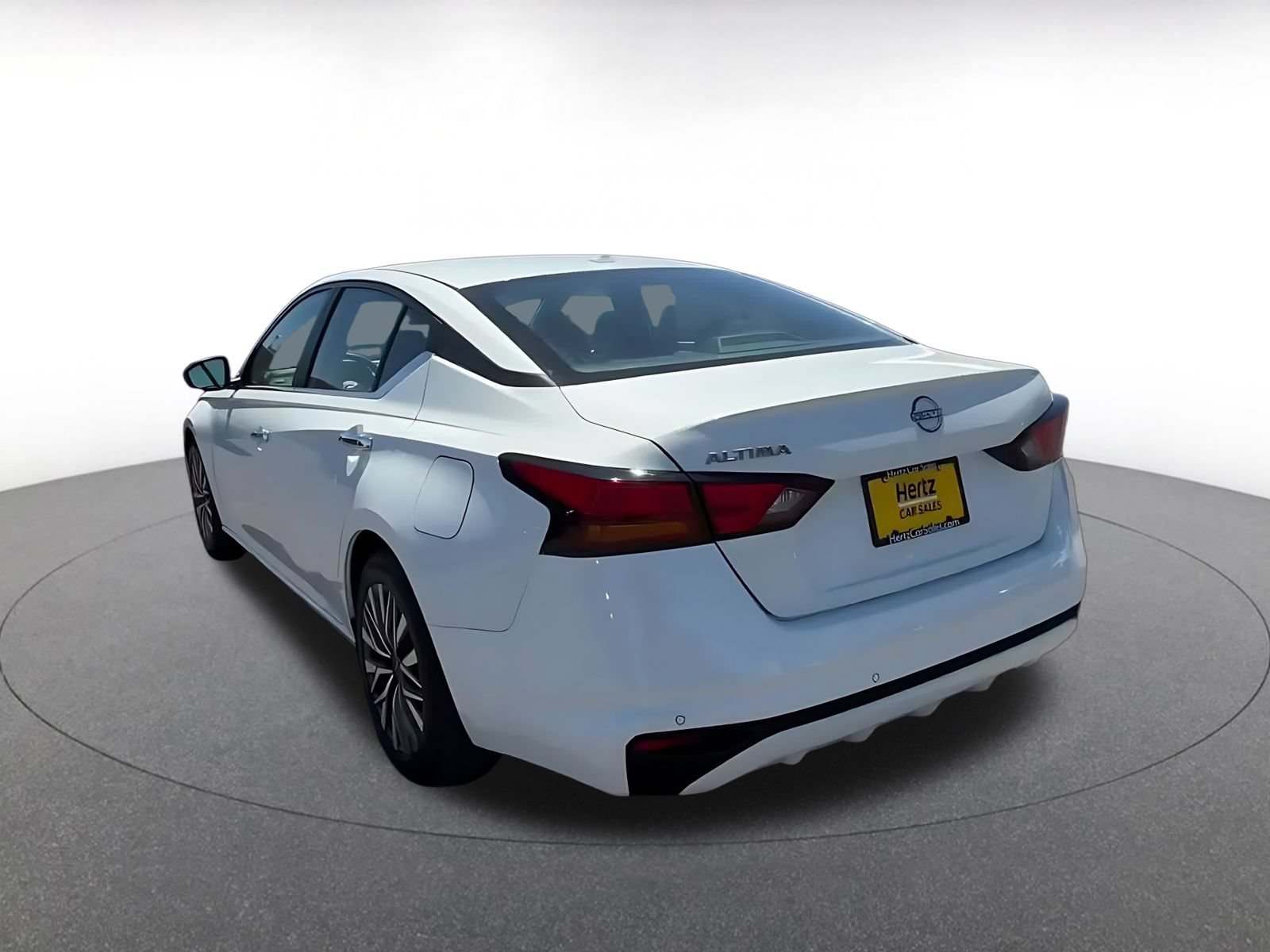 Thumbnail: 2025 Nissan Altima - 9