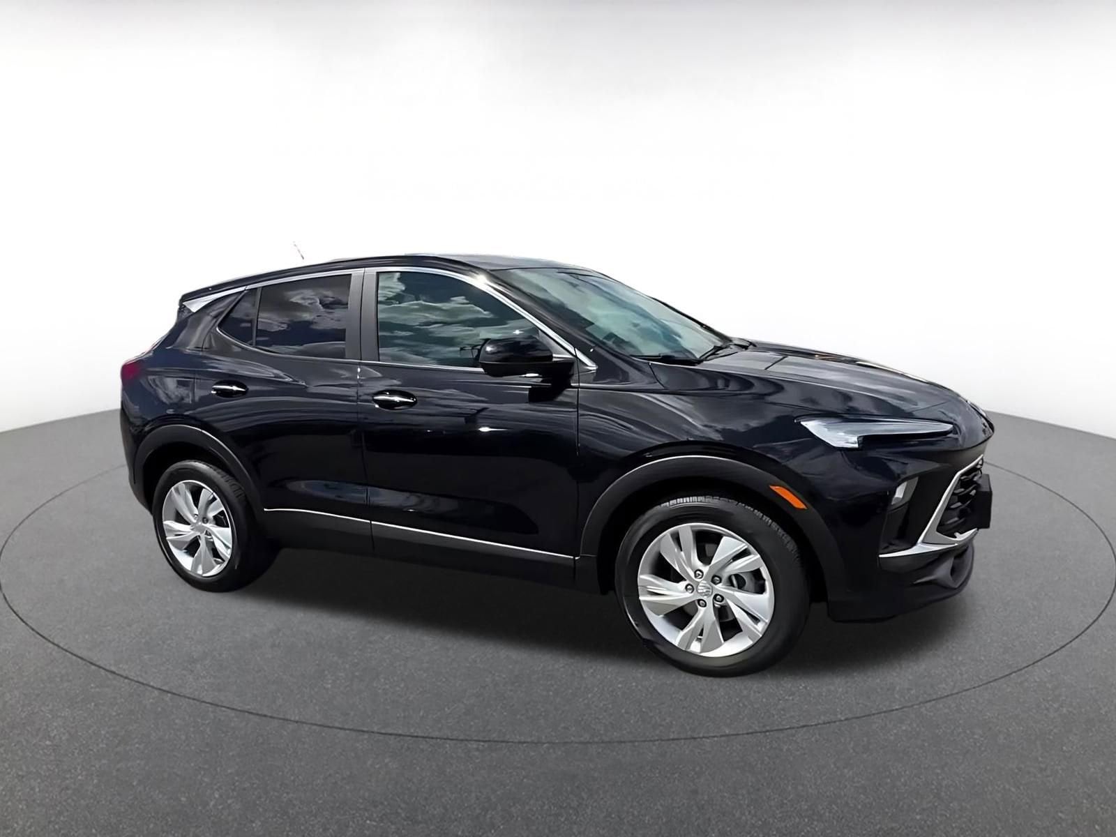 Thumbnail: 2025 Buick Encore GX - 2