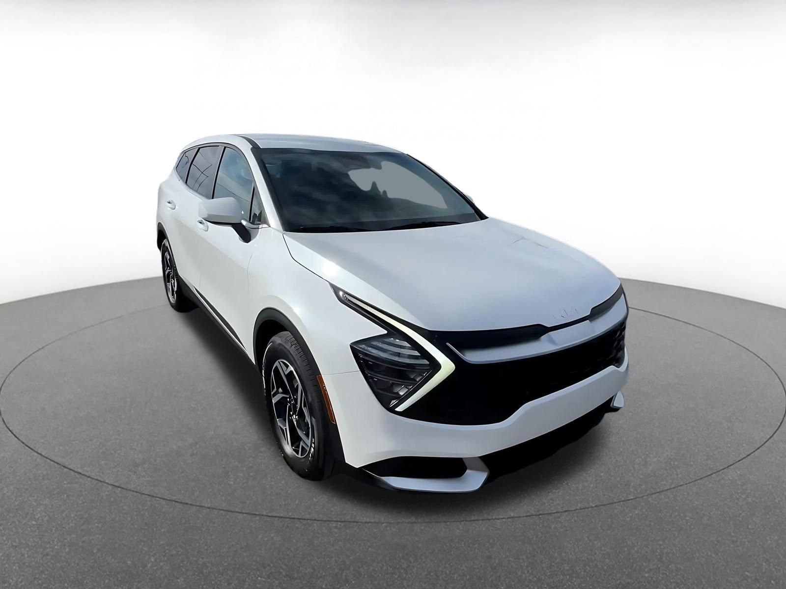 Thumbnail: 2025 Kia Sportage - 3