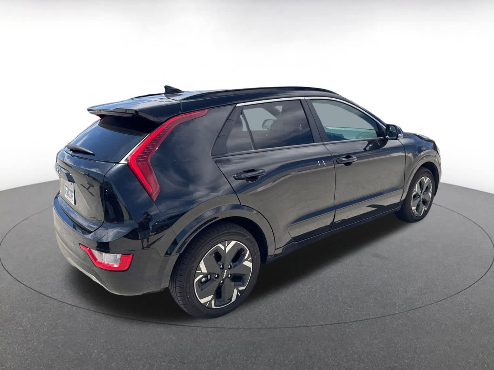 Thumbnail: 2023 Kia Niro - 6