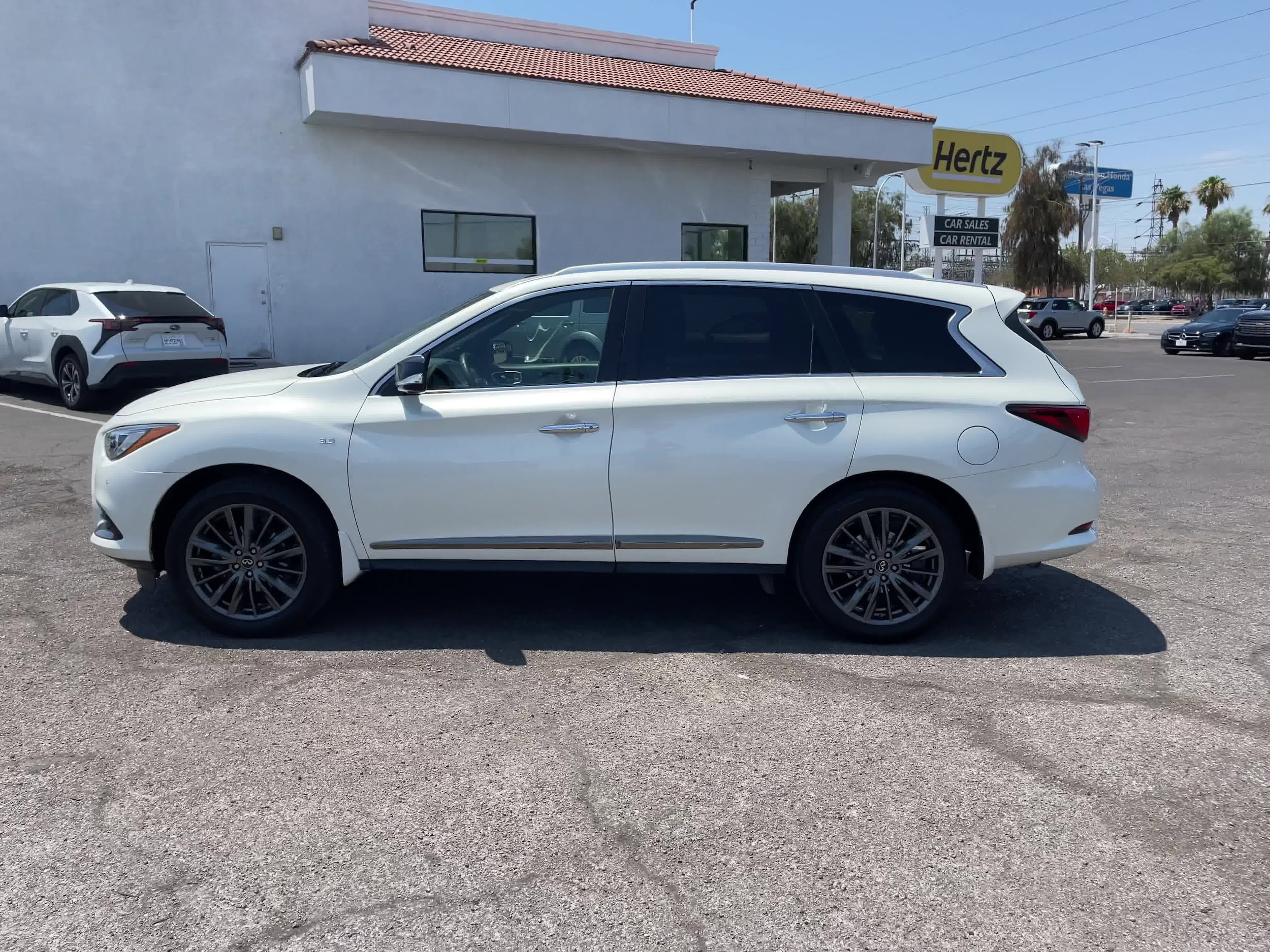 2020 INFINITI QX60 Luxe 8