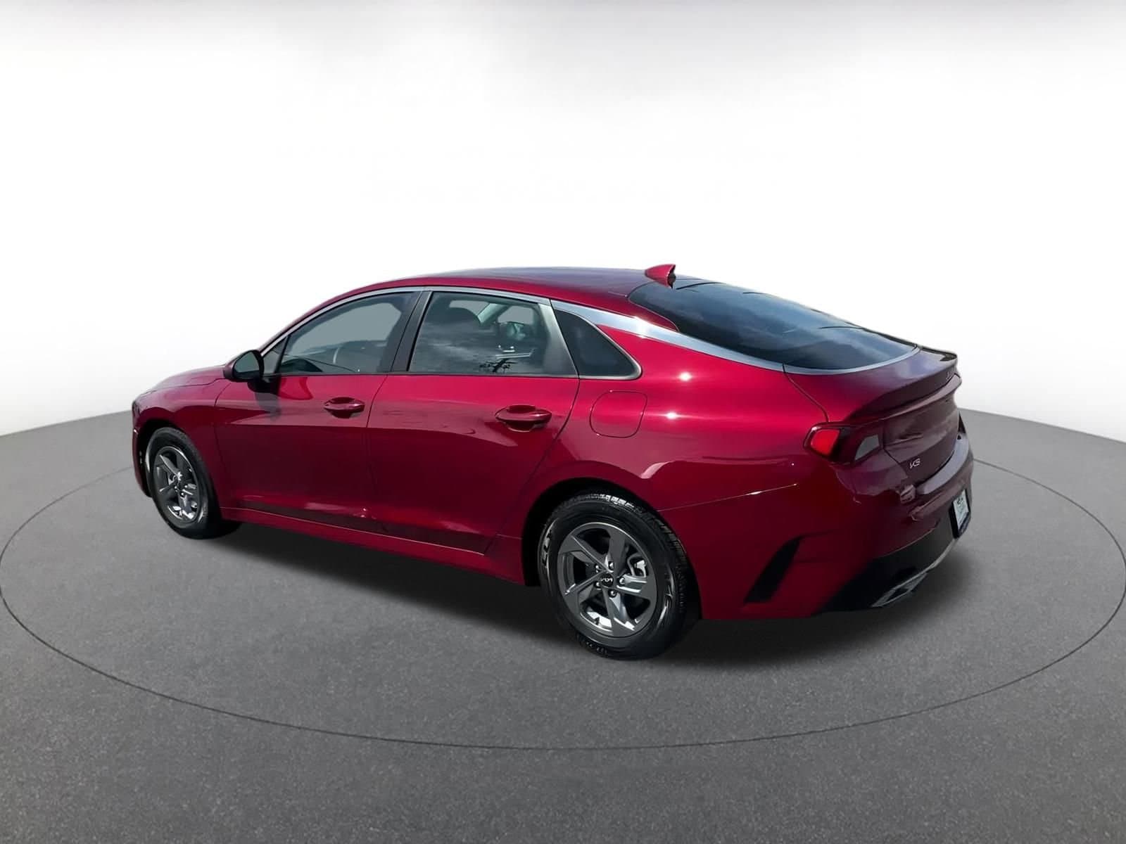 2023 Kia K5 LXS 8