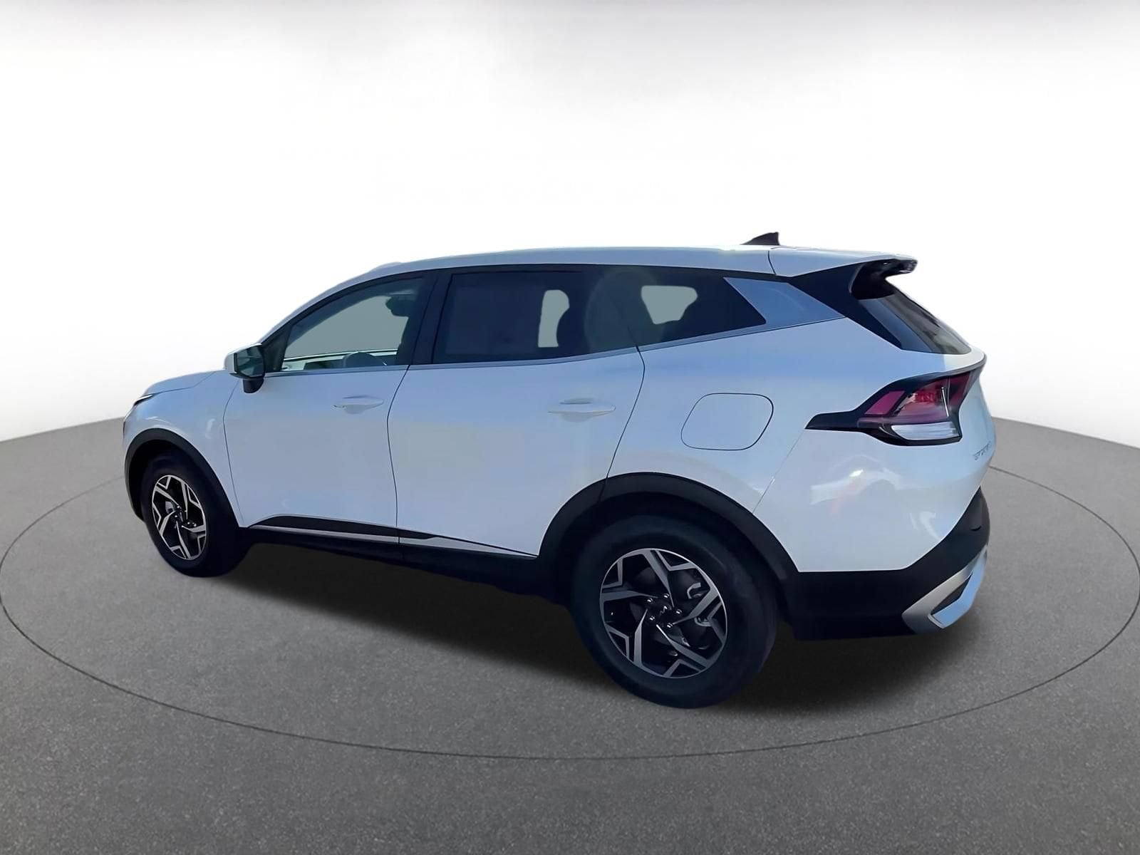 Thumbnail: 2024 Kia Sportage - 9