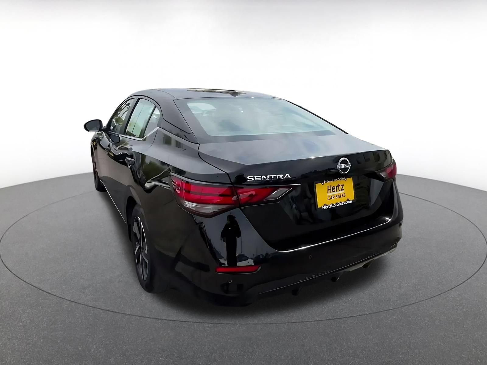 Thumbnail: 2025 Nissan Sentra - 11
