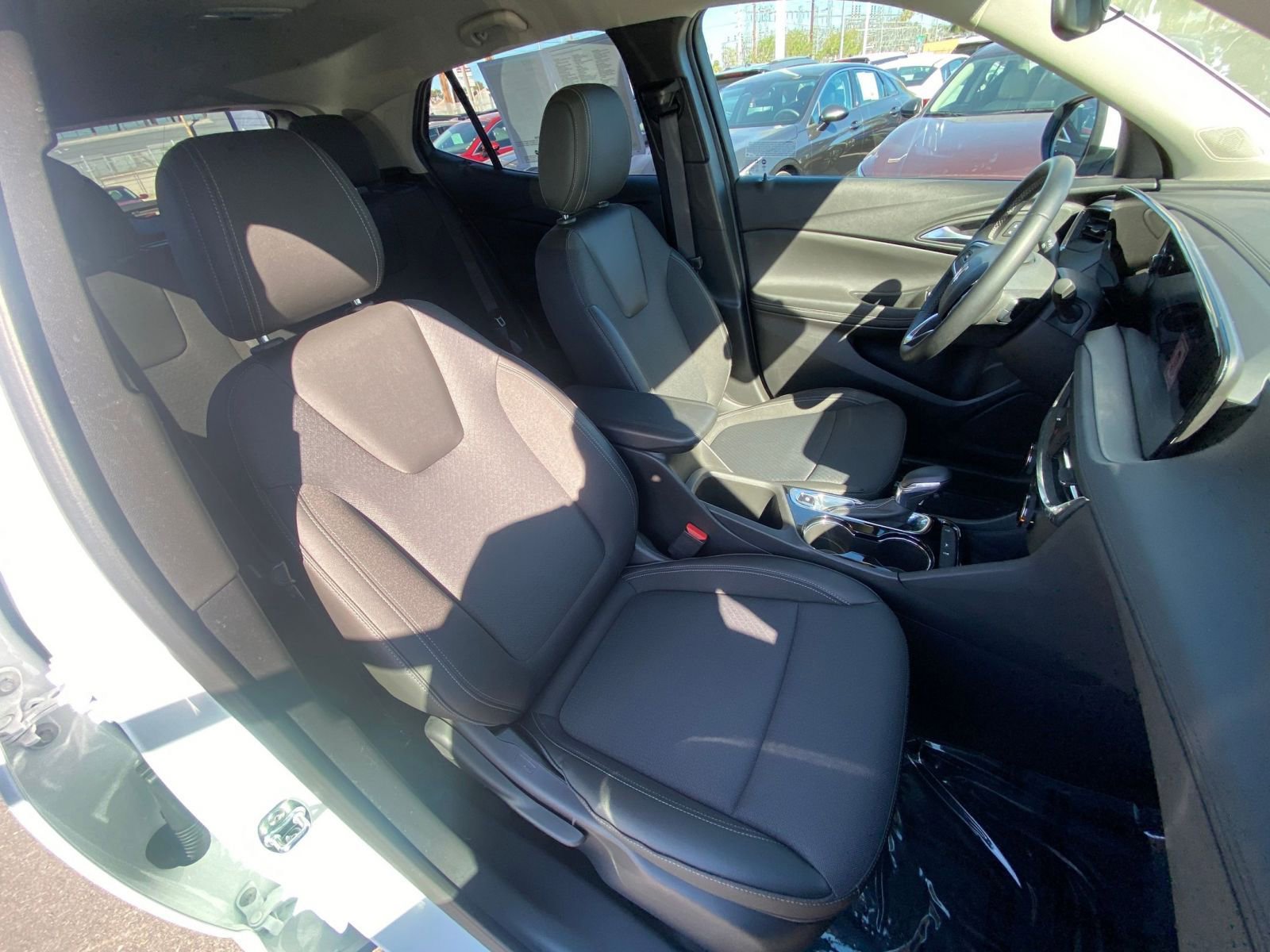 Thumbnail: 2025 Buick Encore GX - 25