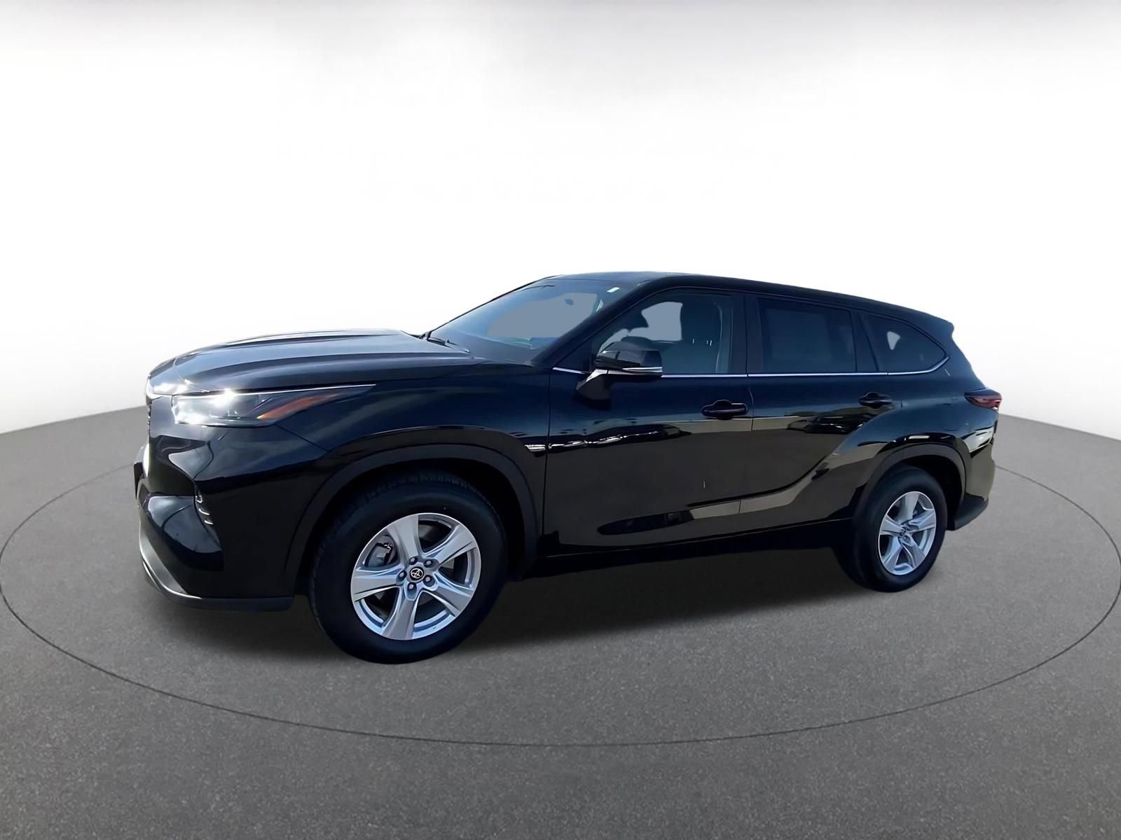 Thumbnail: 2025 Toyota Highlander - 8