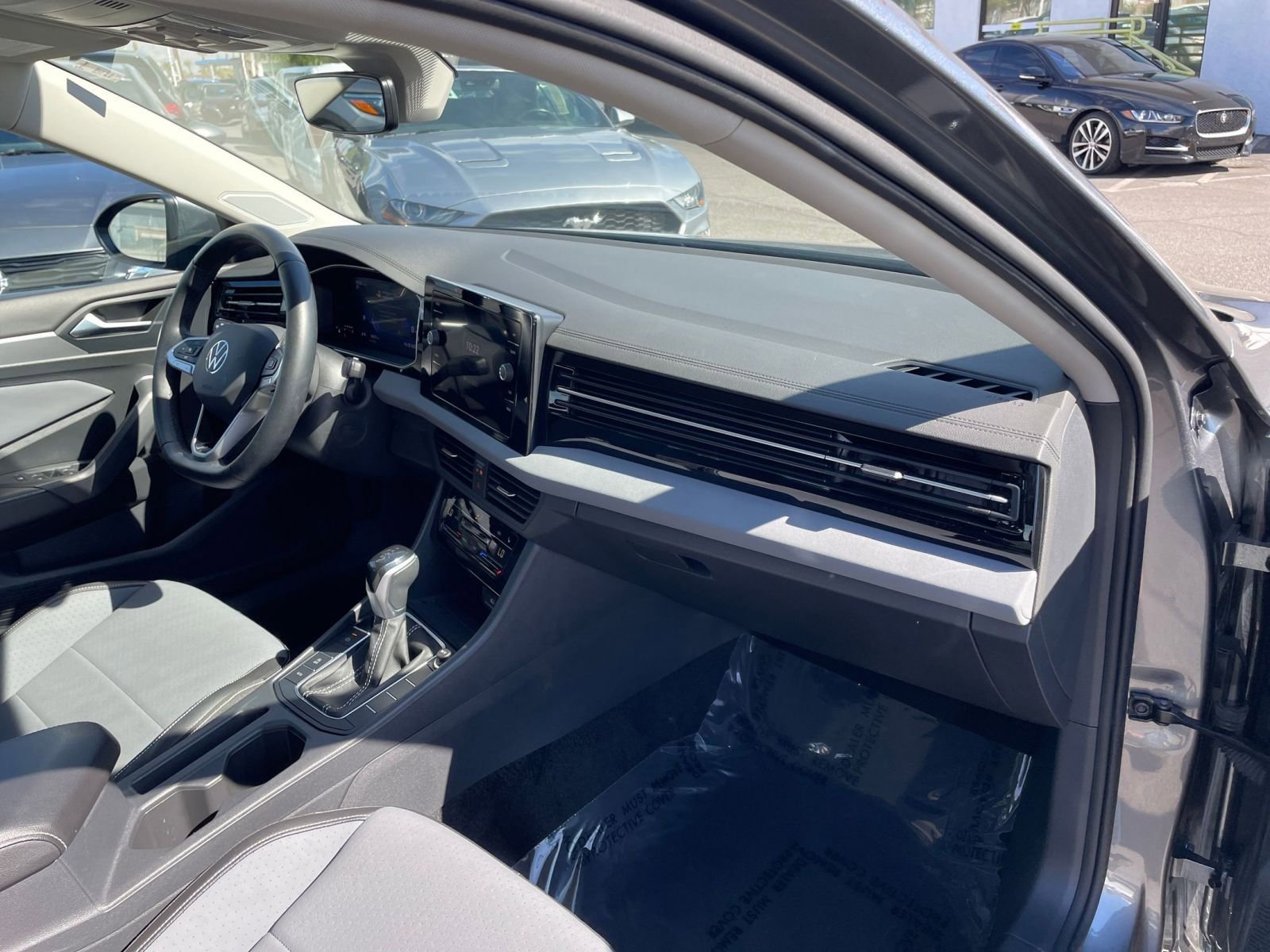 Thumbnail: 2025 Volkswagen Jetta - 35