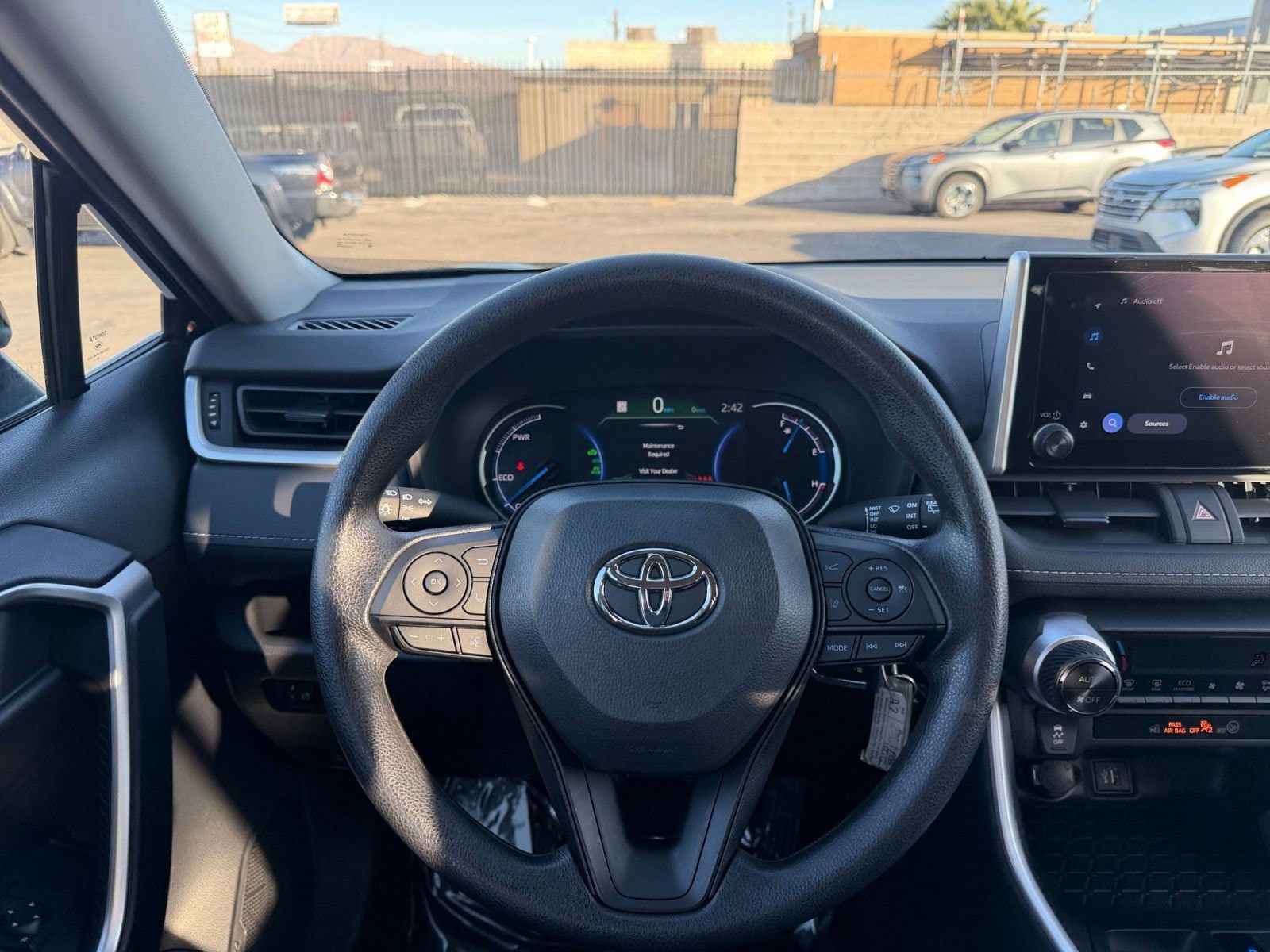 Thumbnail: 2025 Toyota RAV4 - 33